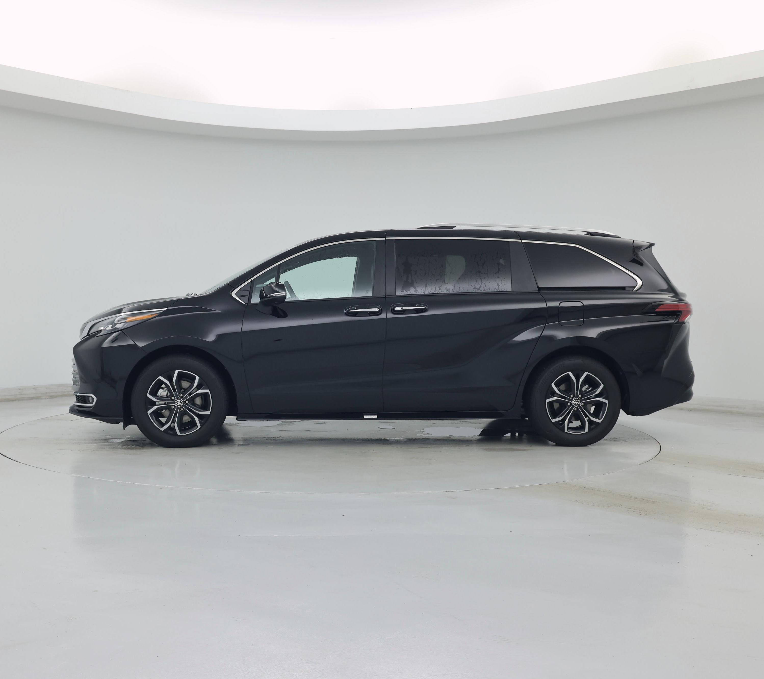 Thumbnail: 2026 Toyota Sienna - 3