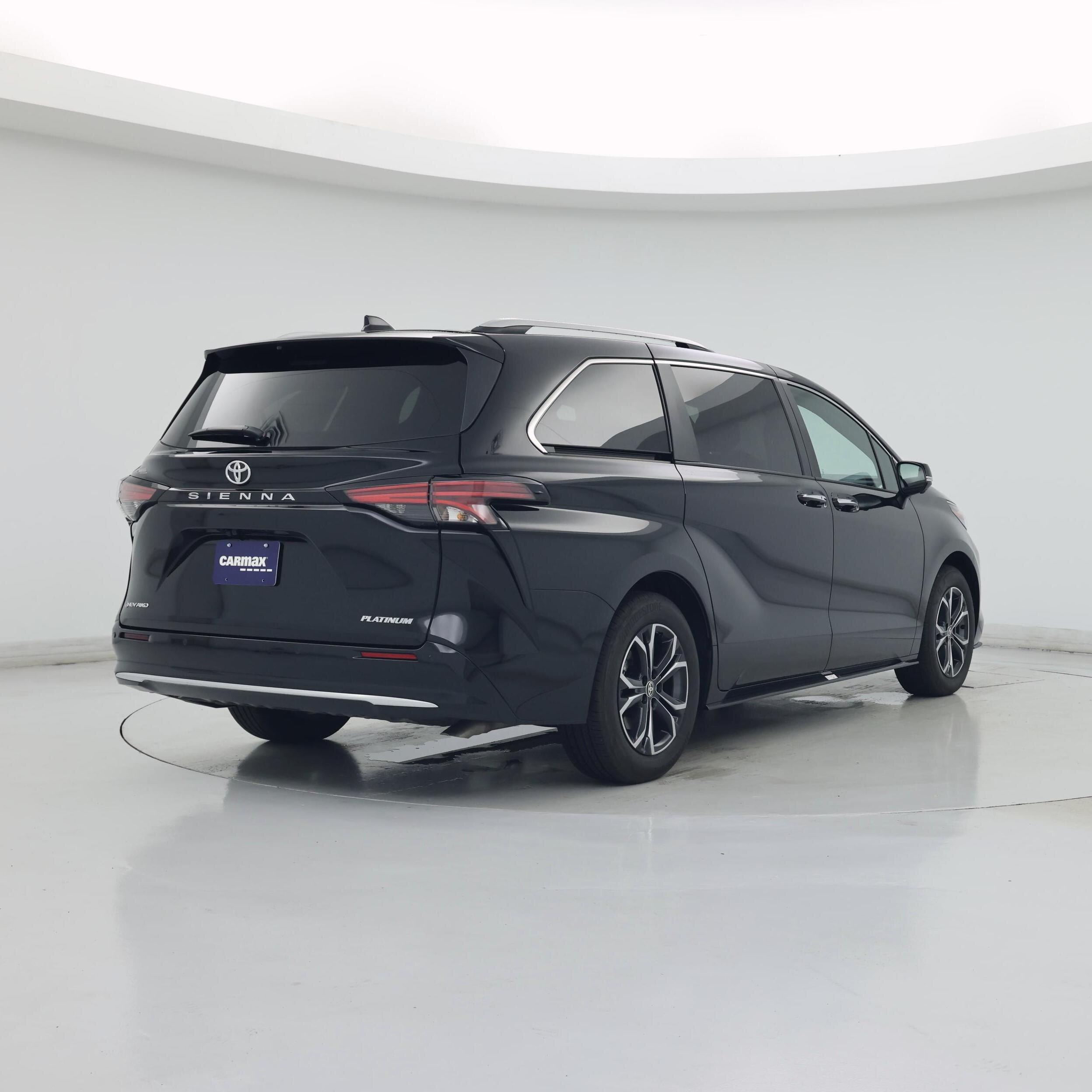 Thumbnail: 2026 Toyota Sienna - 8