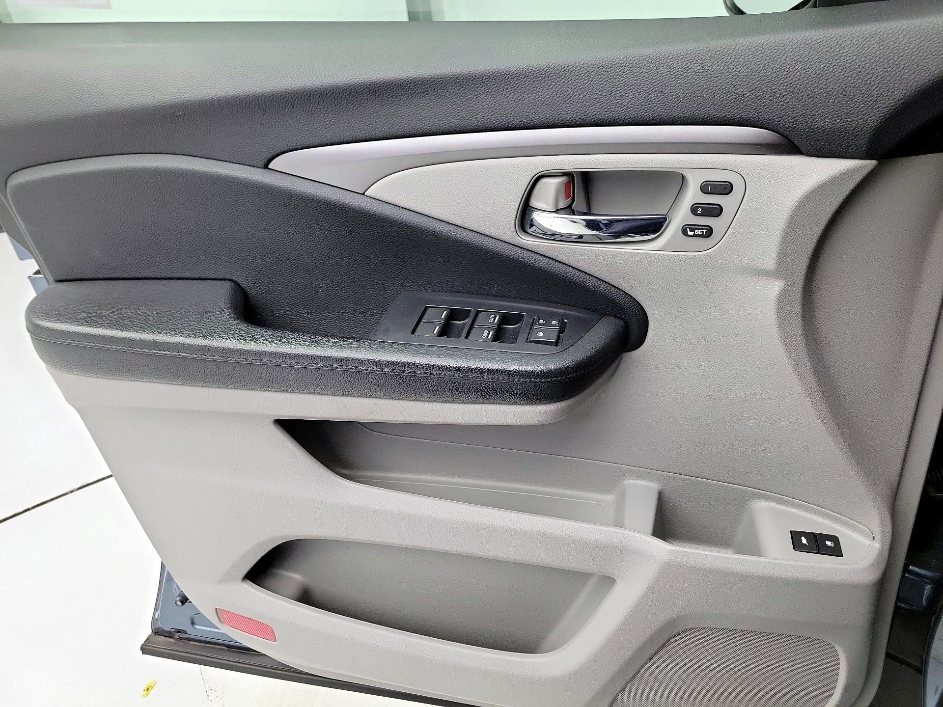Thumbnail: 2021 Honda Pilot - 12
