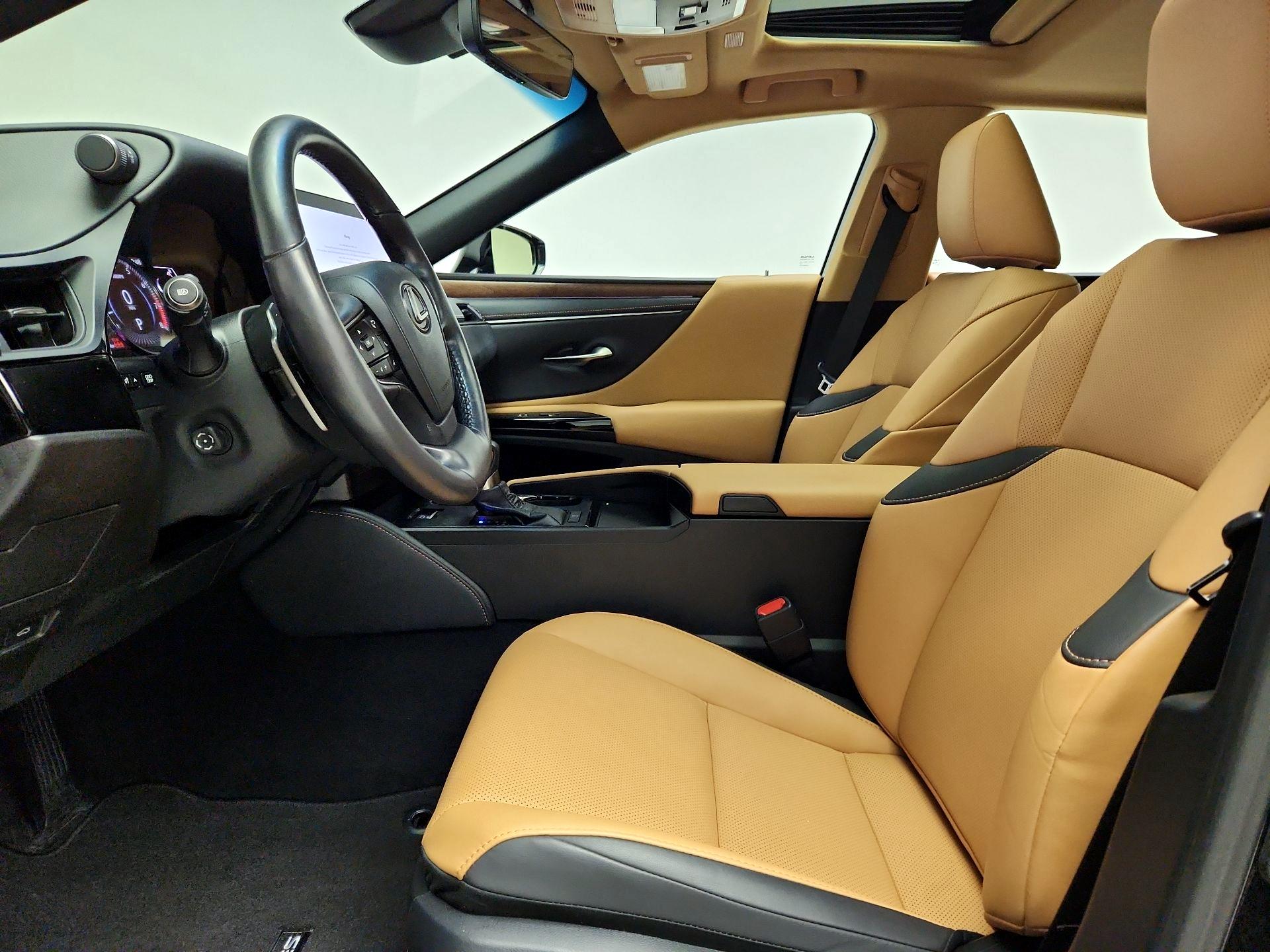 Thumbnail: 2024 Lexus ES - 9