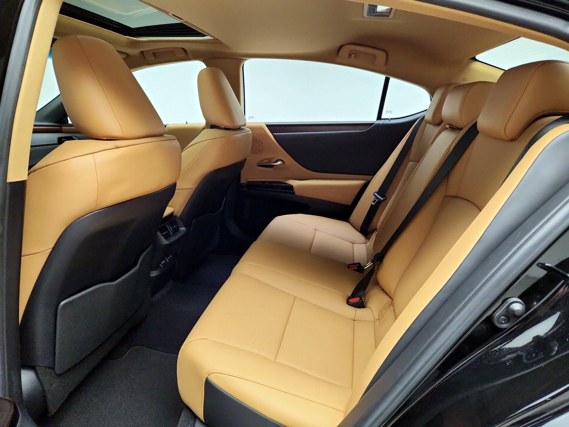 Thumbnail: 2024 Lexus ES - 18