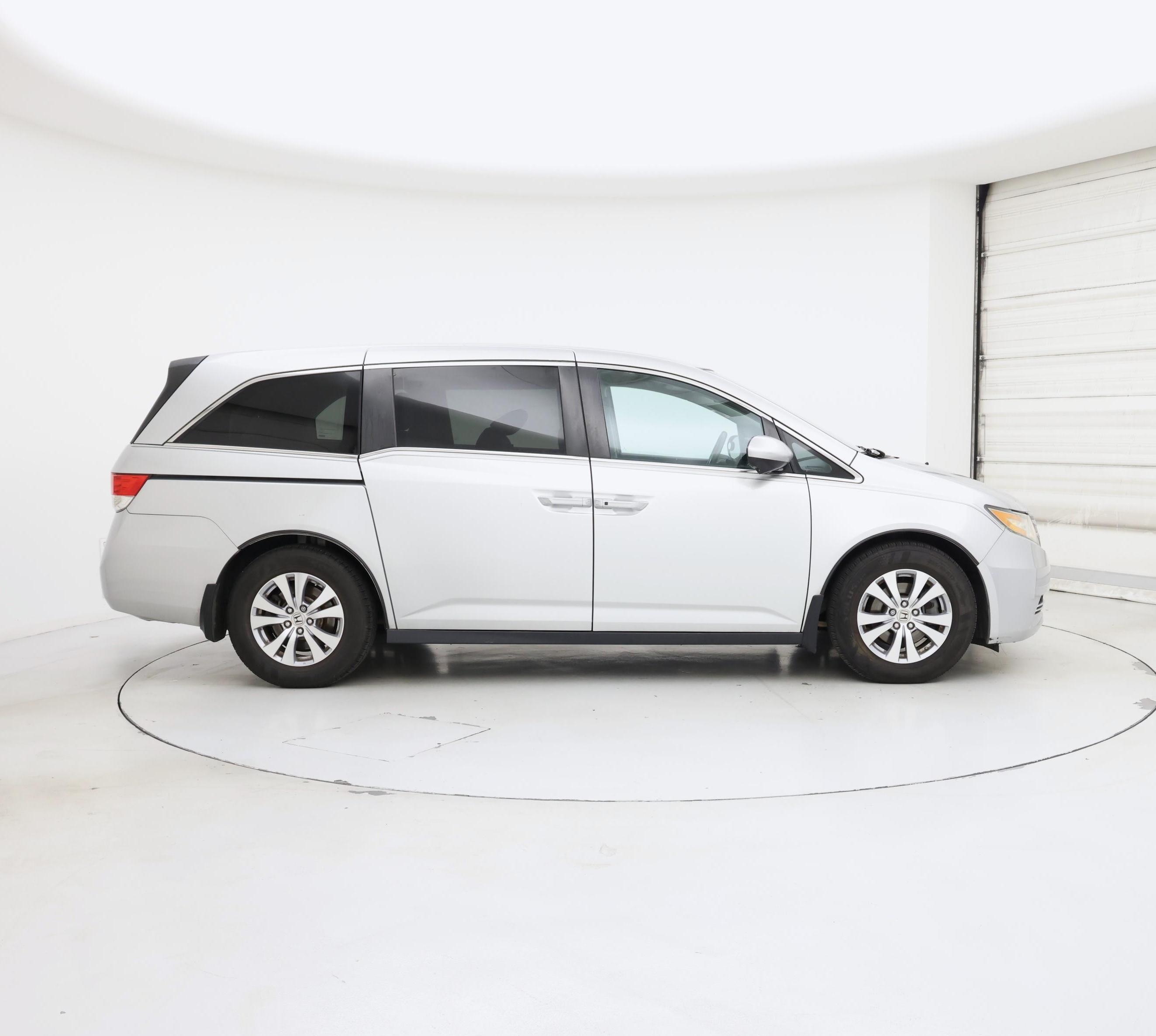 Thumbnail: 2015 Honda Odyssey - 7