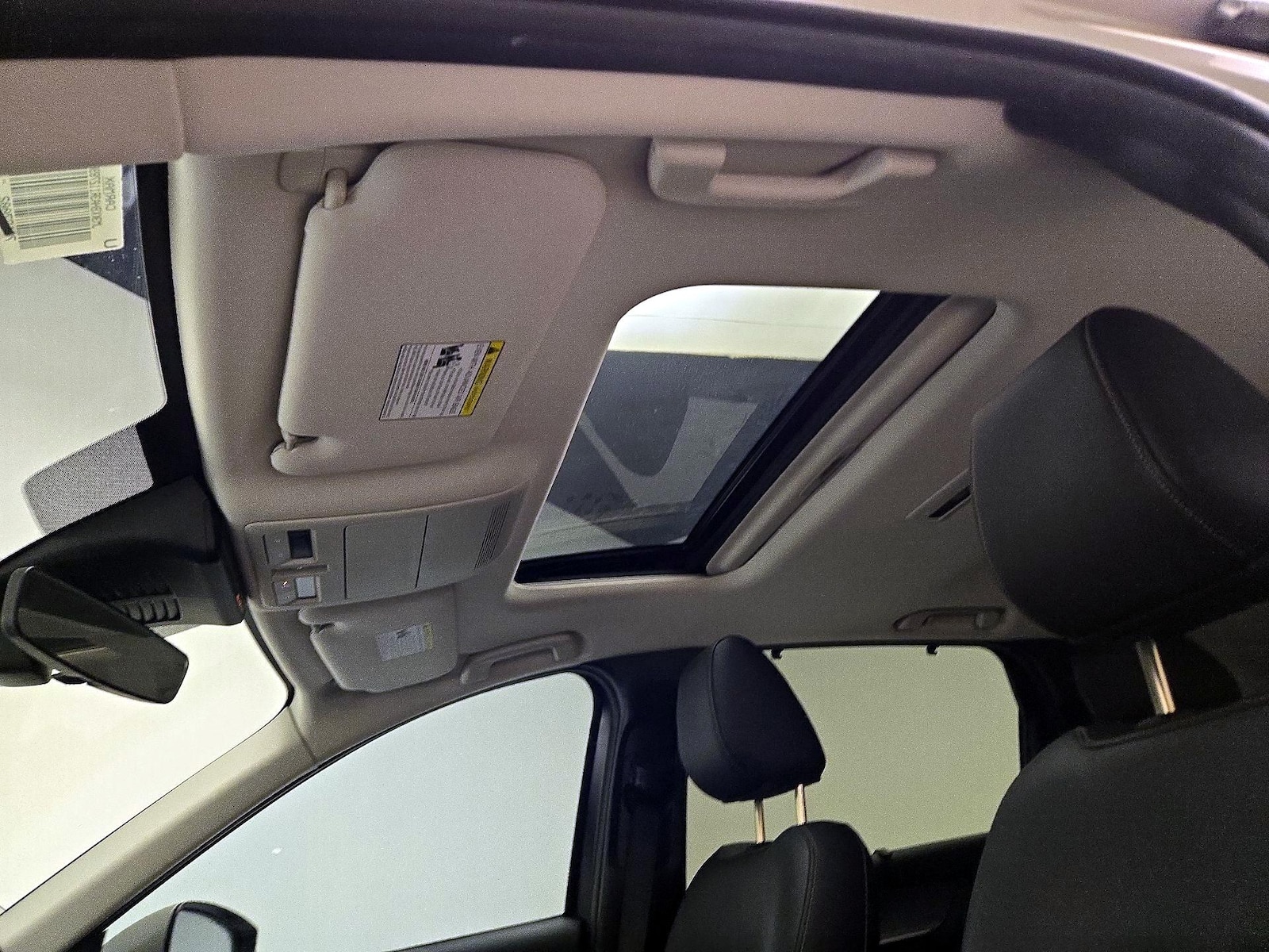 Sunroof(s) & Overhead Airbags