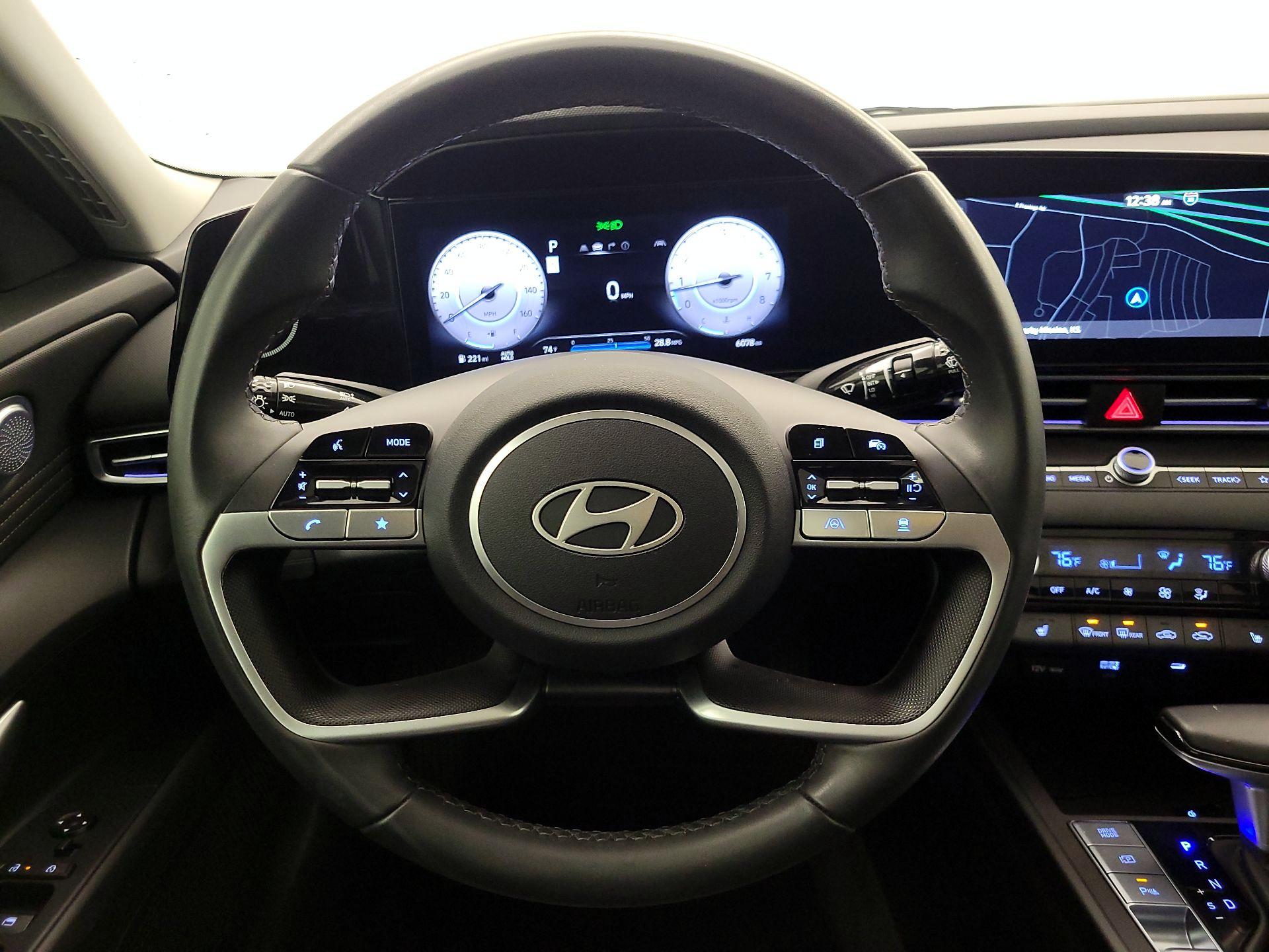 Thumbnail: 2024 Hyundai Elantra - 10