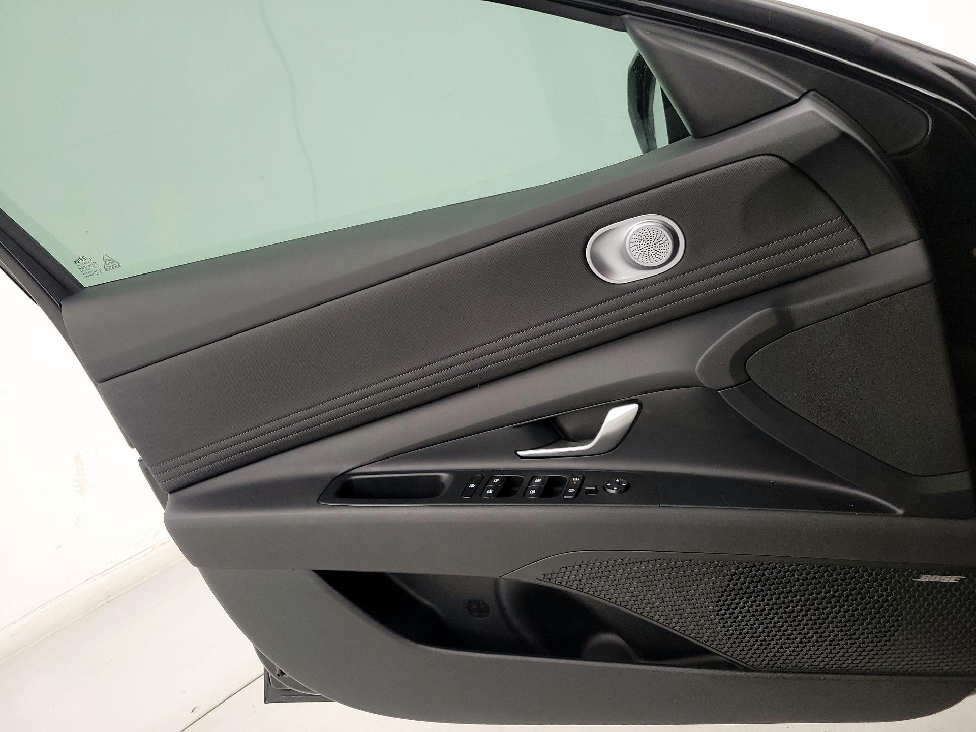 Thumbnail: 2024 Hyundai Elantra - 12
