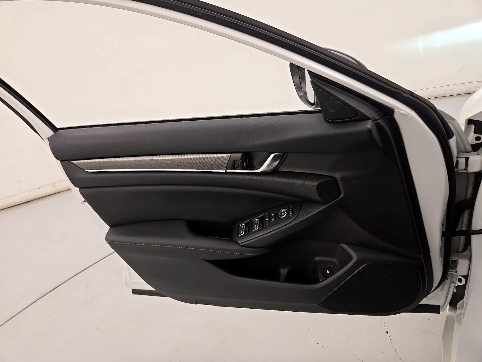 2022 Honda Accord Sport - Photo 13