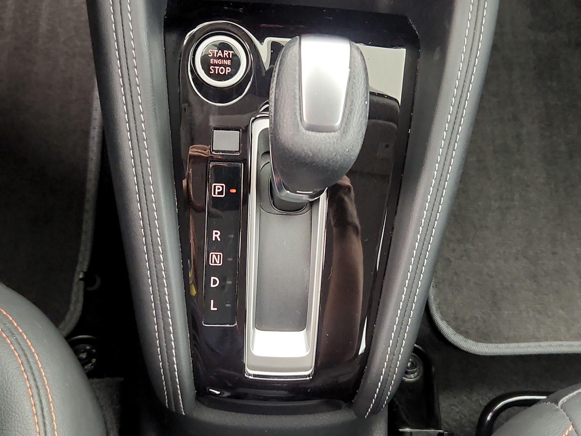 Thumbnail: 2020 Nissan Kicks - 16