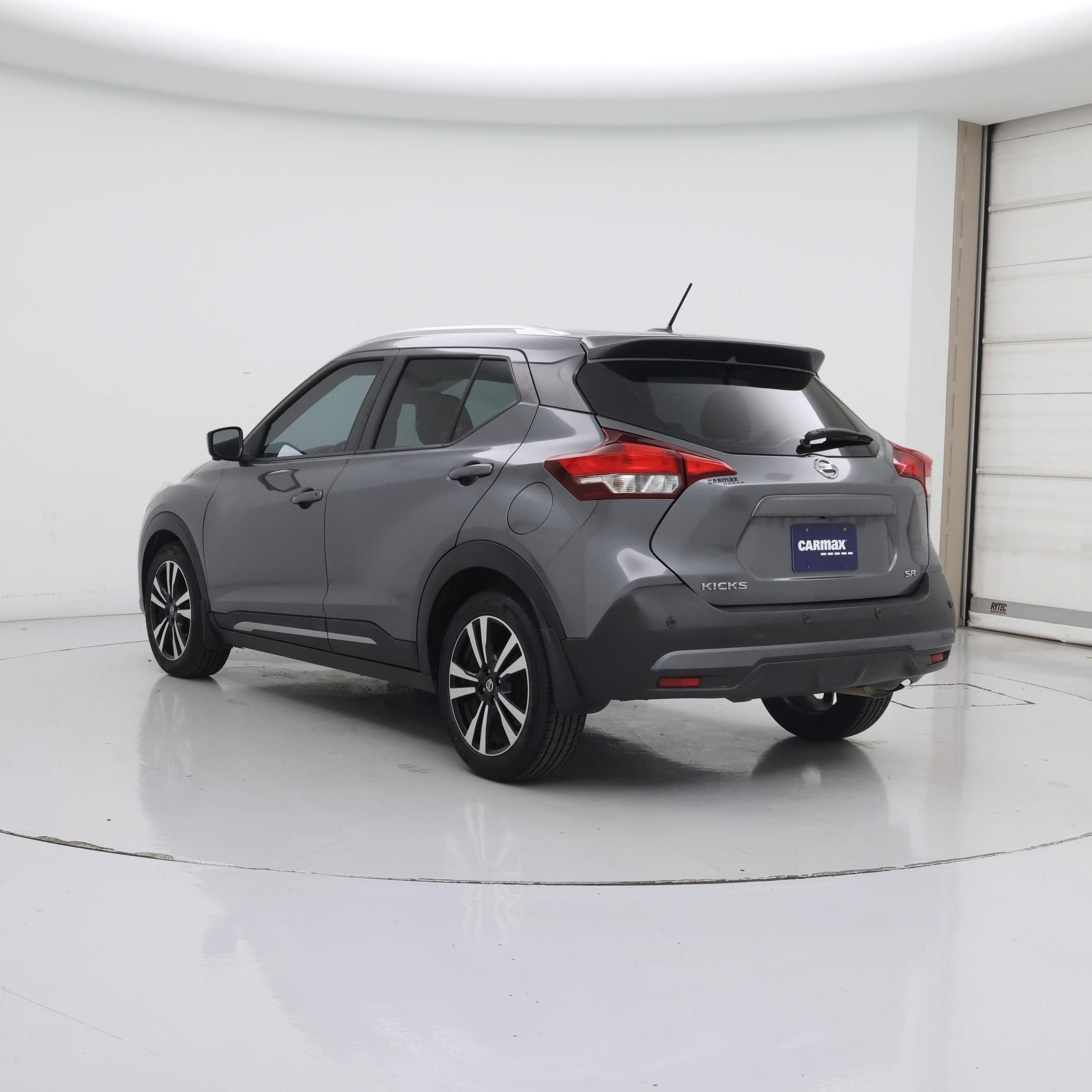 Thumbnail: 2020 Nissan Kicks - 2