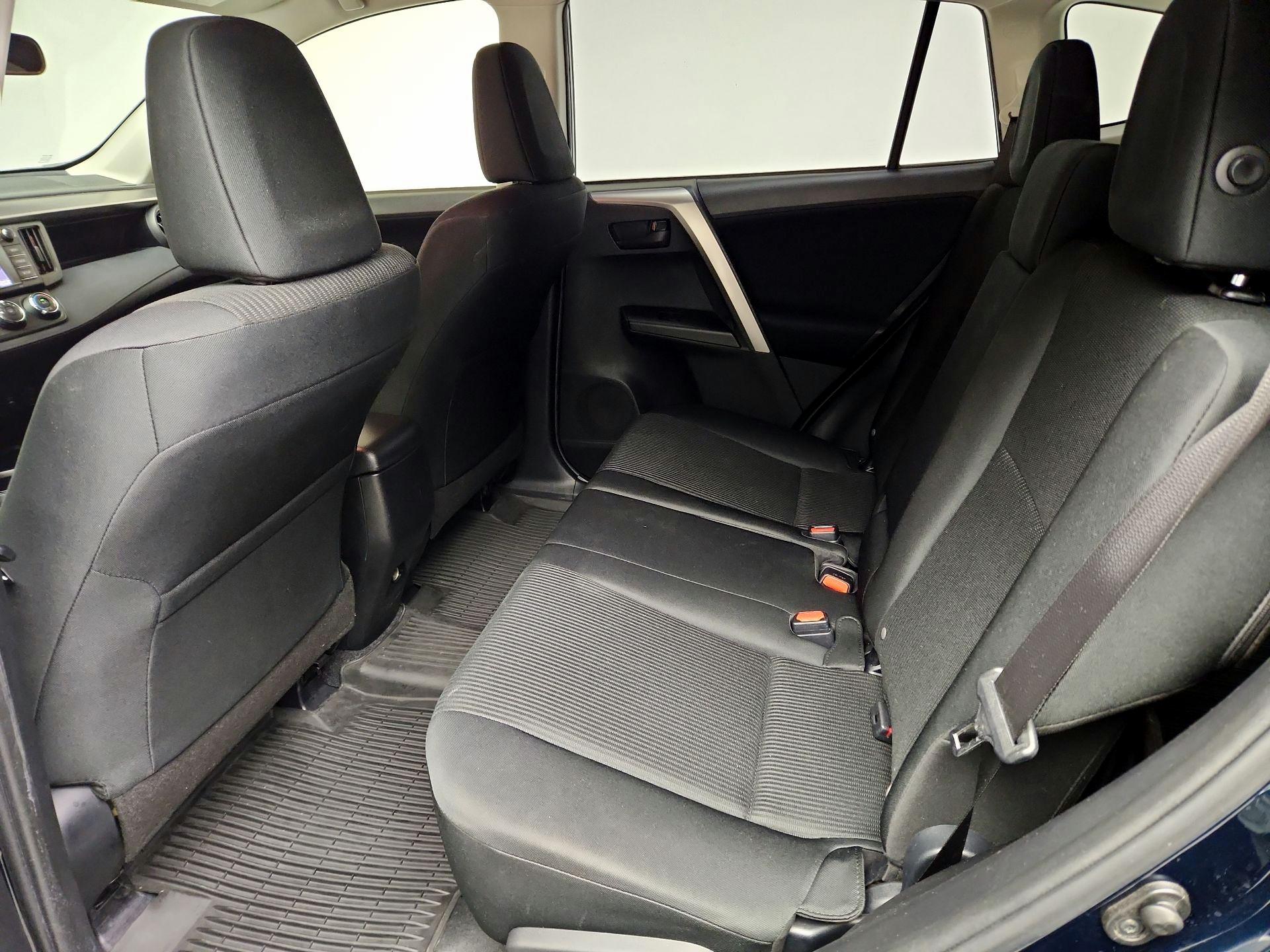 Thumbnail: 2017 Toyota RAV4 - 17
