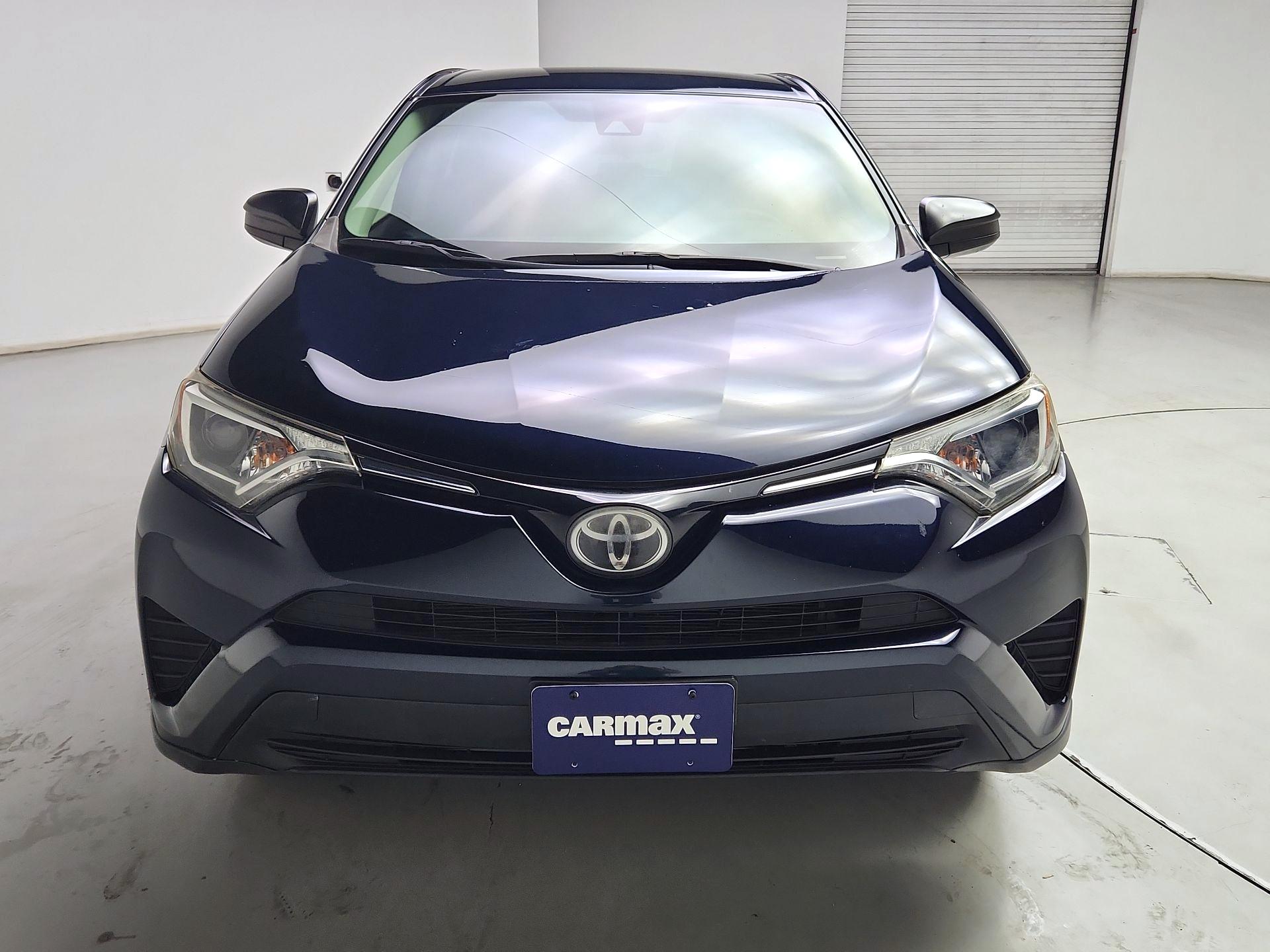 Thumbnail: 2017 Toyota RAV4 - 2