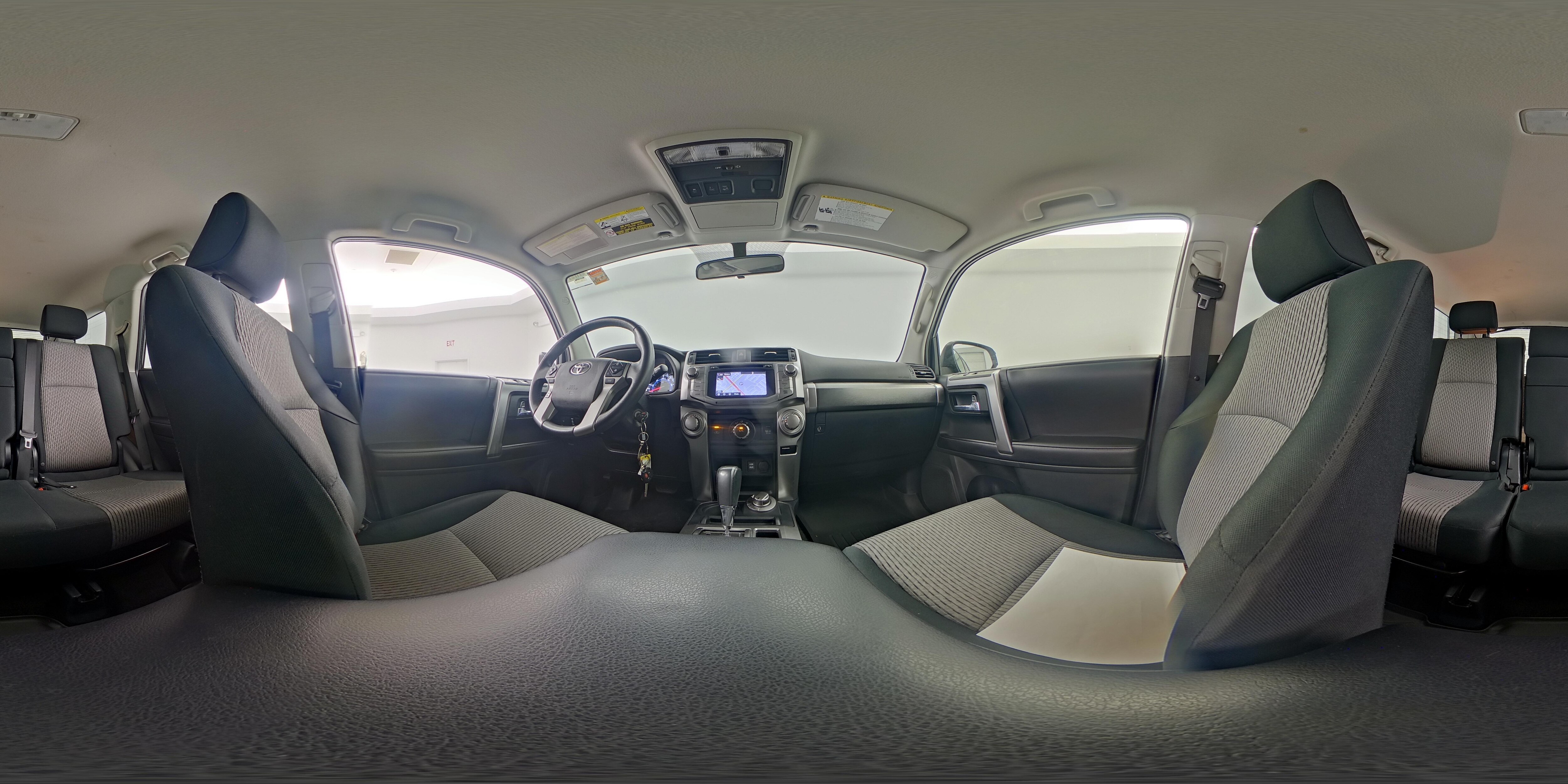 2018 Toyota 4Runner SR5 - Photo 27