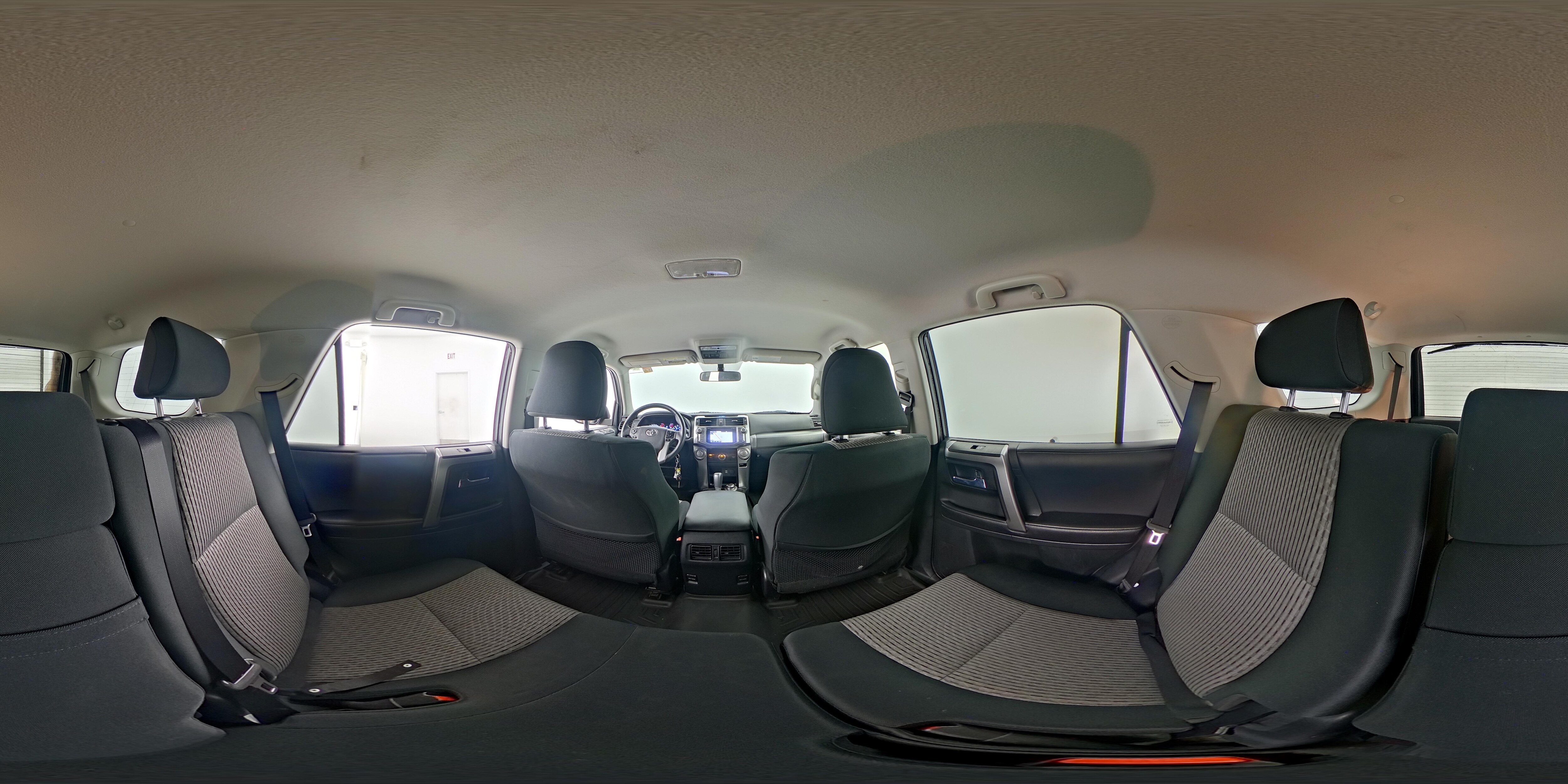 2018 Toyota 4Runner SR5 - Photo 28
