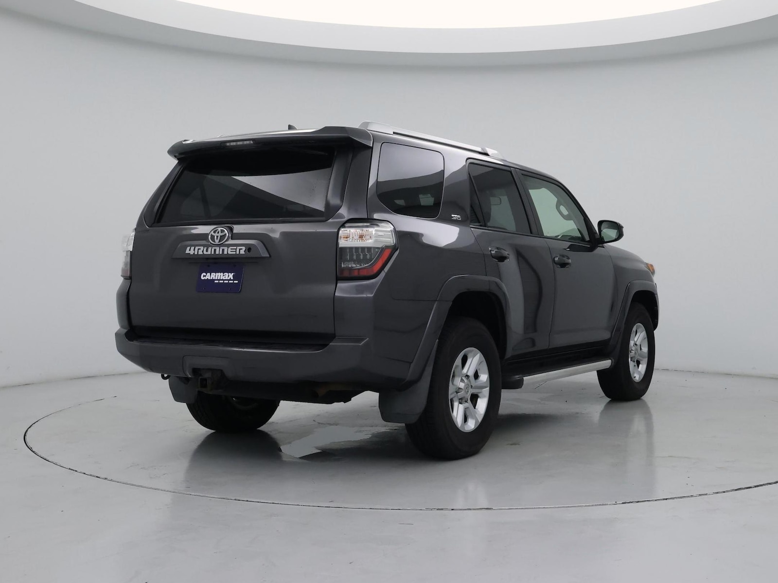 2018 Toyota 4Runner SR5 - Photo 9