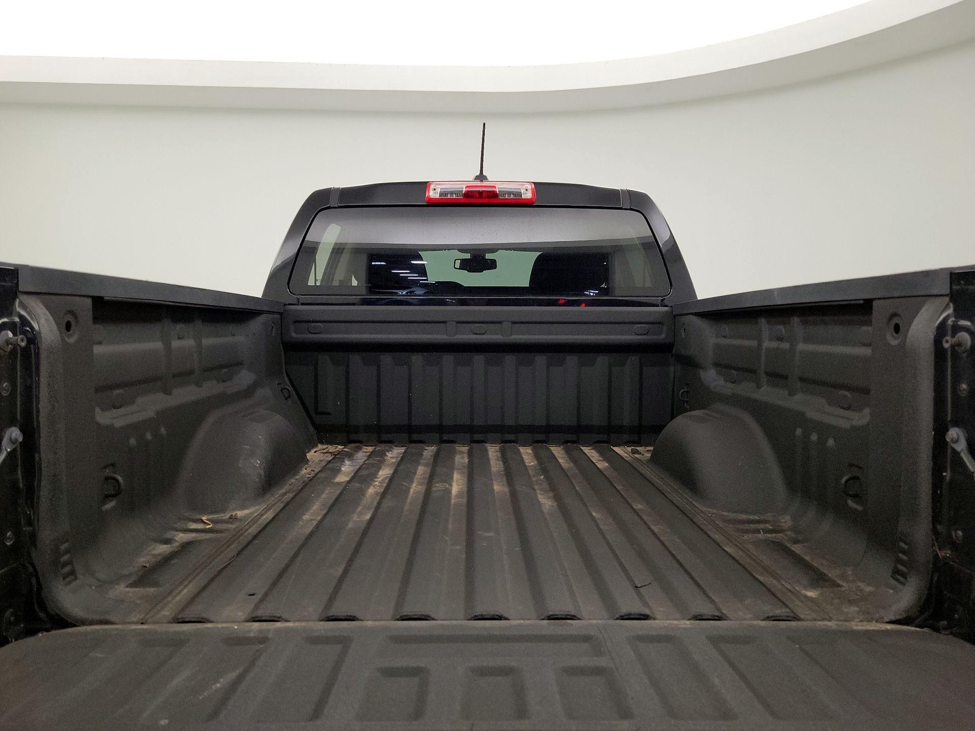 Thumbnail: 2021 Chevrolet Colorado - 19