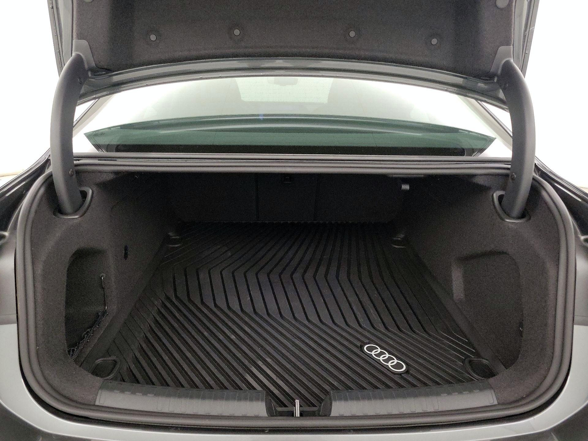 Thumbnail: 2026 Audi A6 - 20