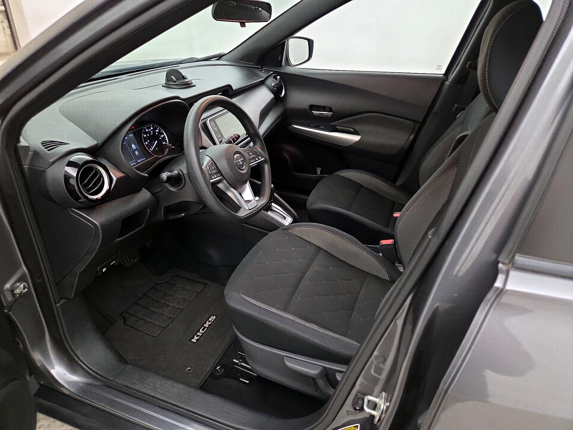 Thumbnail: 2020 Nissan Kicks - 11