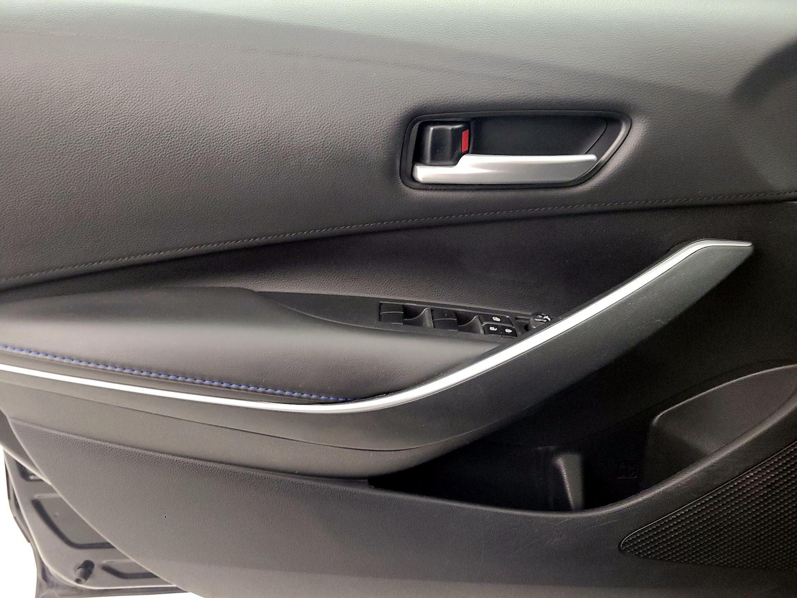 2020 Toyota Corolla SE - Photo 13