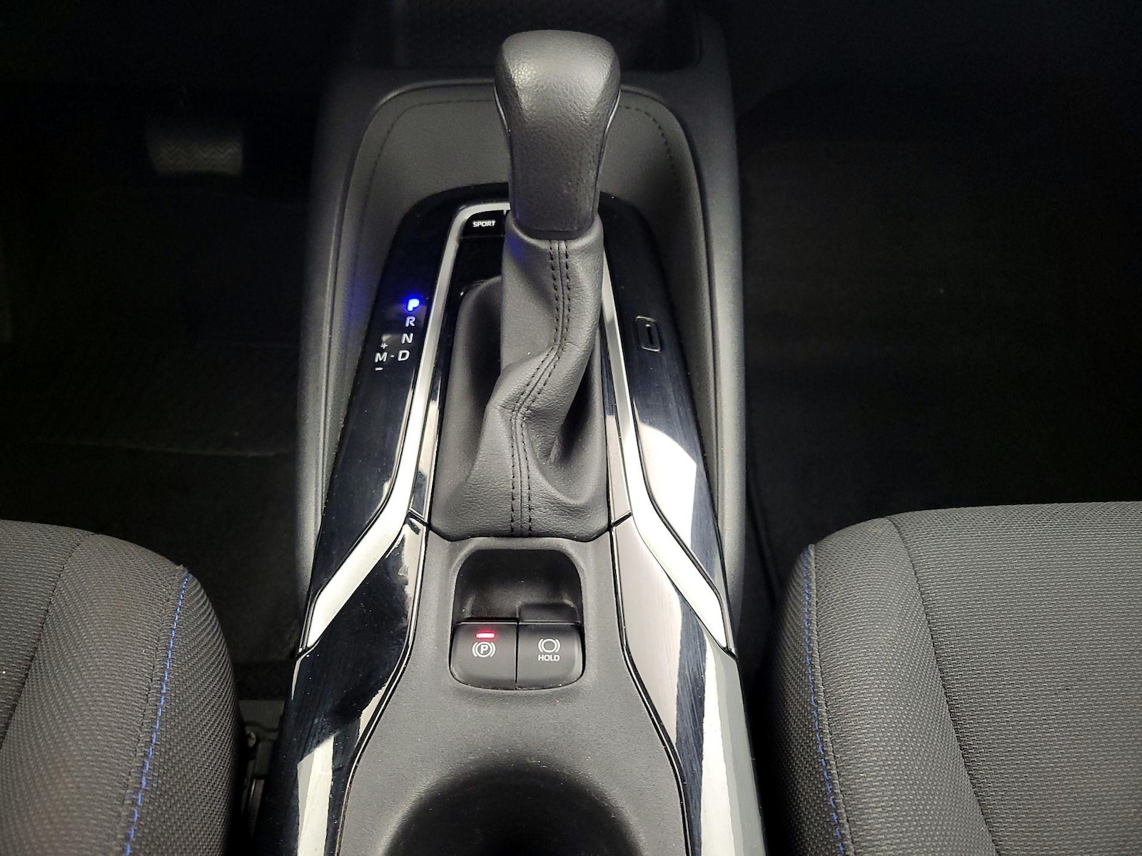 2020 Toyota Corolla SE - Photo 18