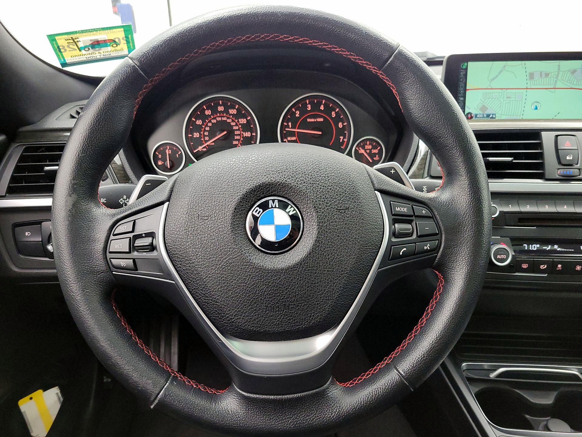 Thumbnail: 2016 BMW 3 Series - 10