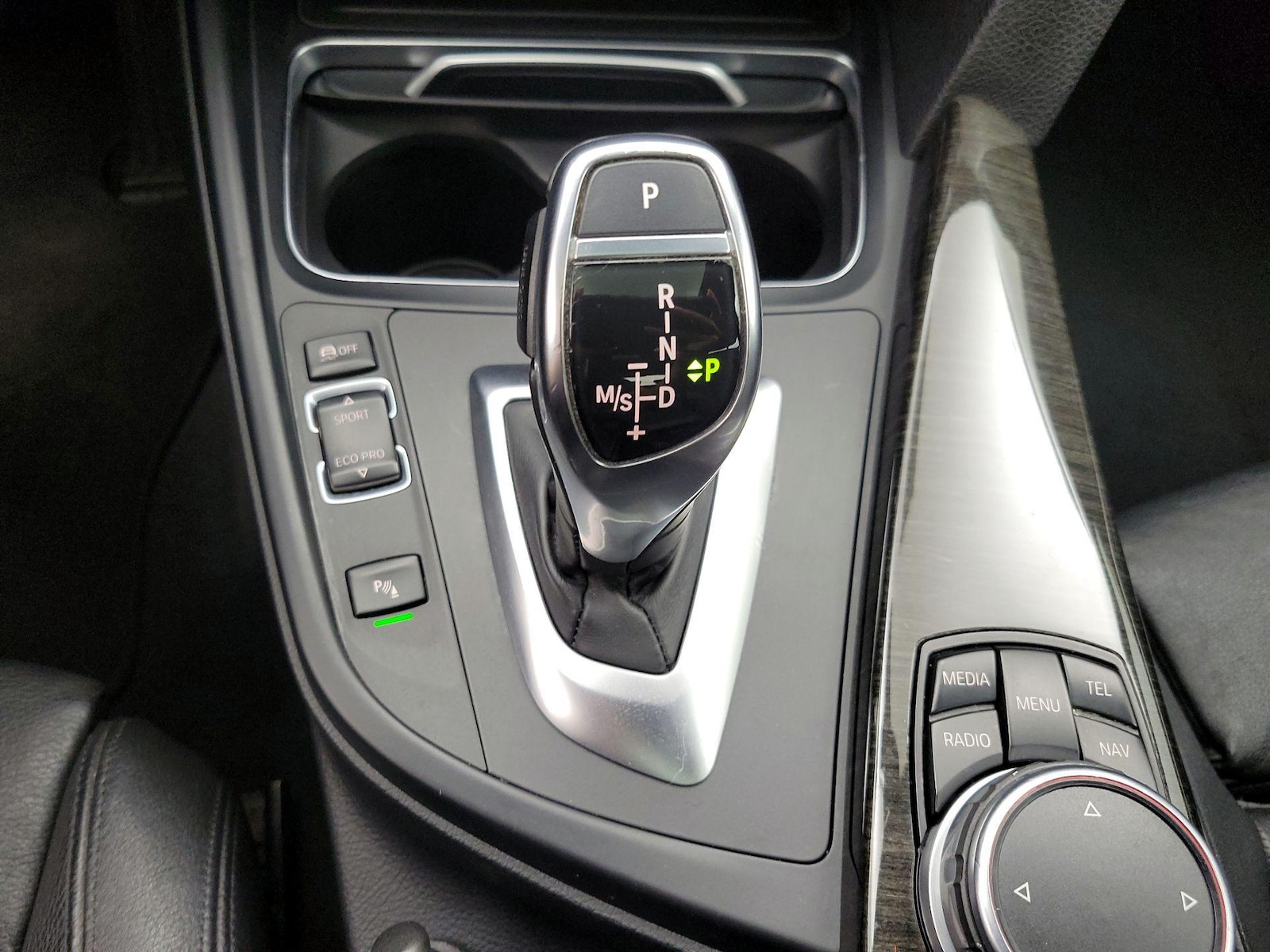 2016 BMW 3 Series 328i - Photo 19
