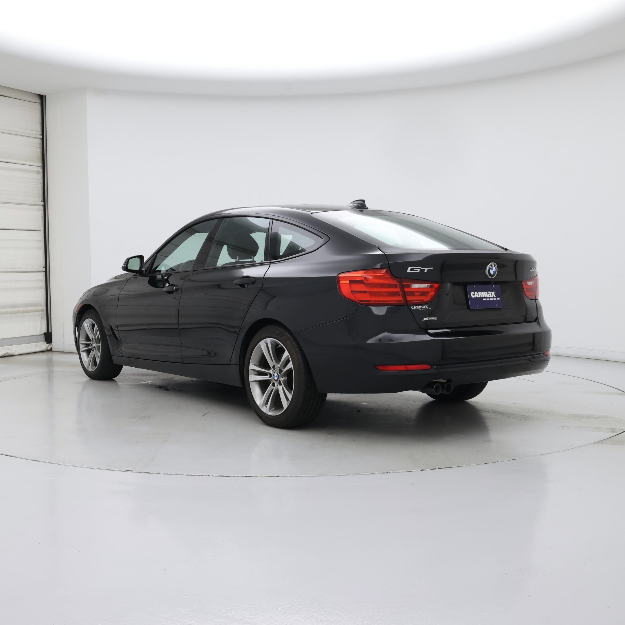 Thumbnail: 2016 BMW 3 Series - 2