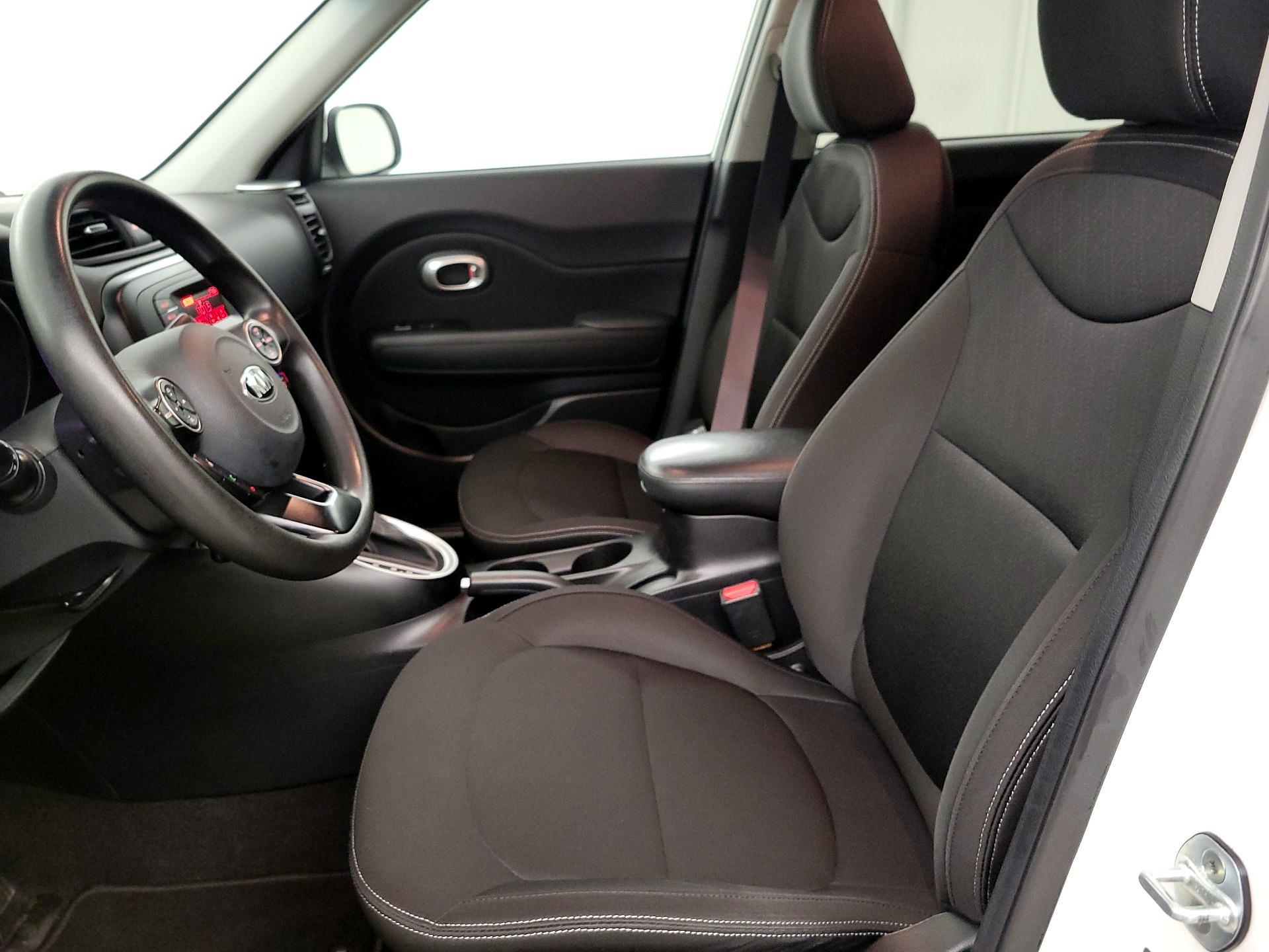 Thumbnail: 2016 Kia Soul - 11