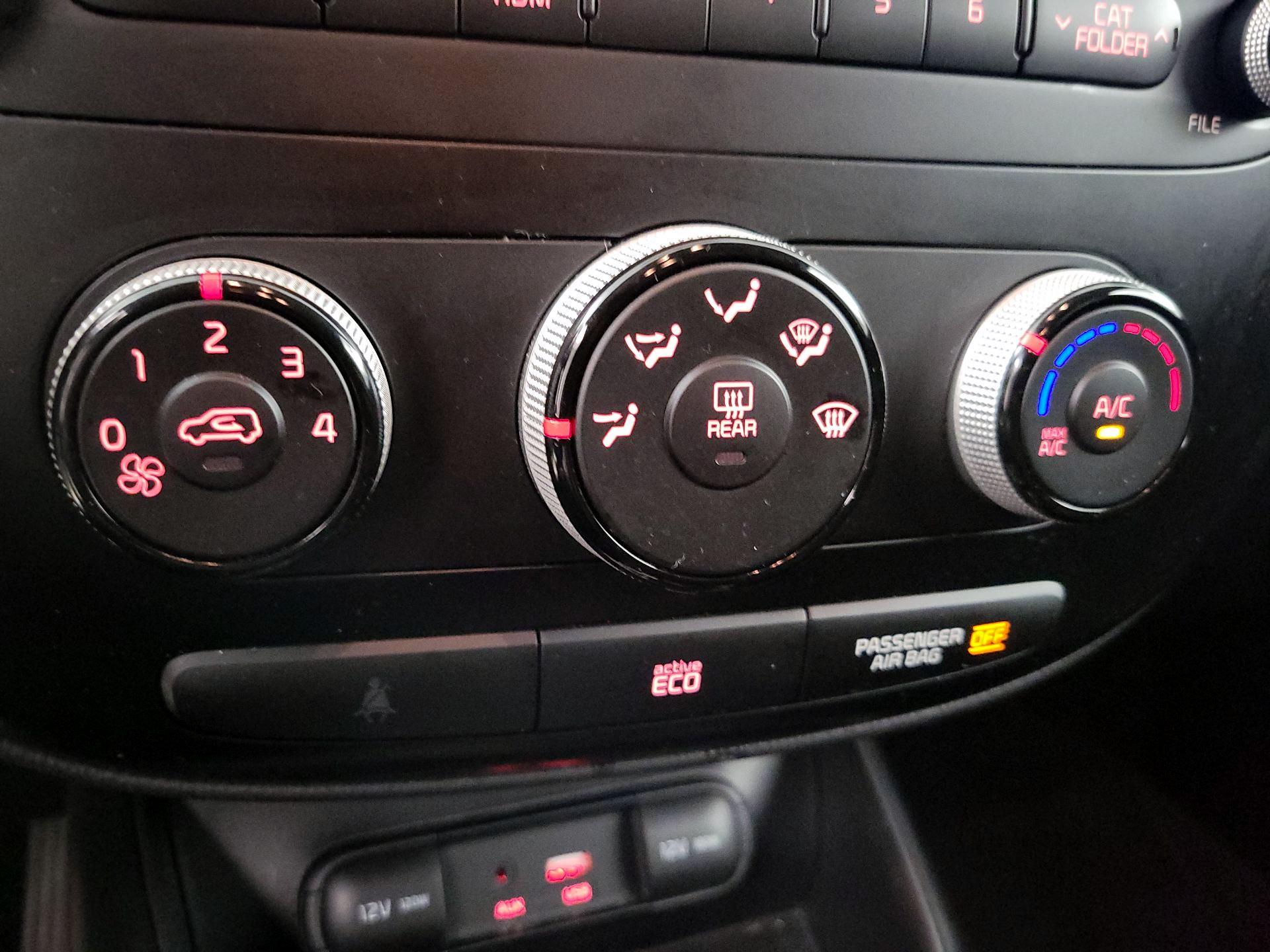 Thumbnail: 2016 Kia Soul - 15