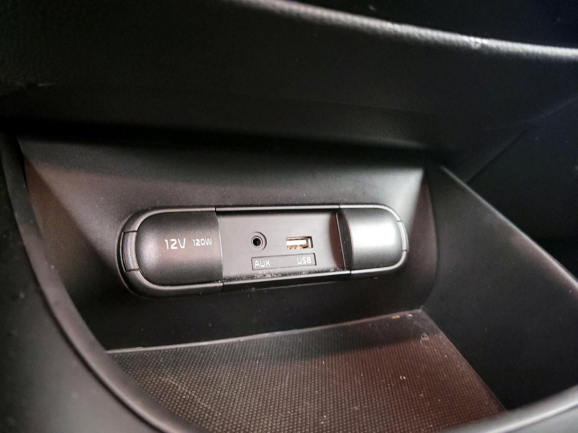 Thumbnail: 2016 Kia Soul - 17