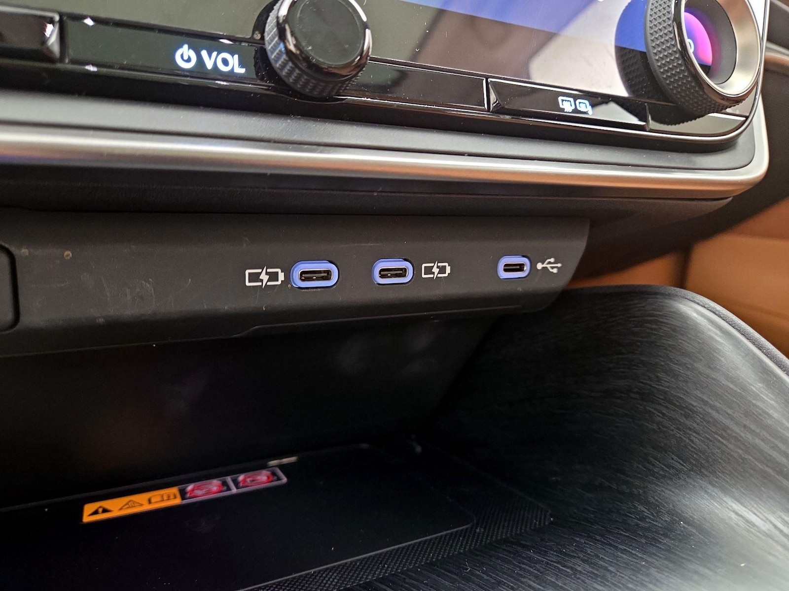 2024 Lexus RZ Luxury - Photo 20
