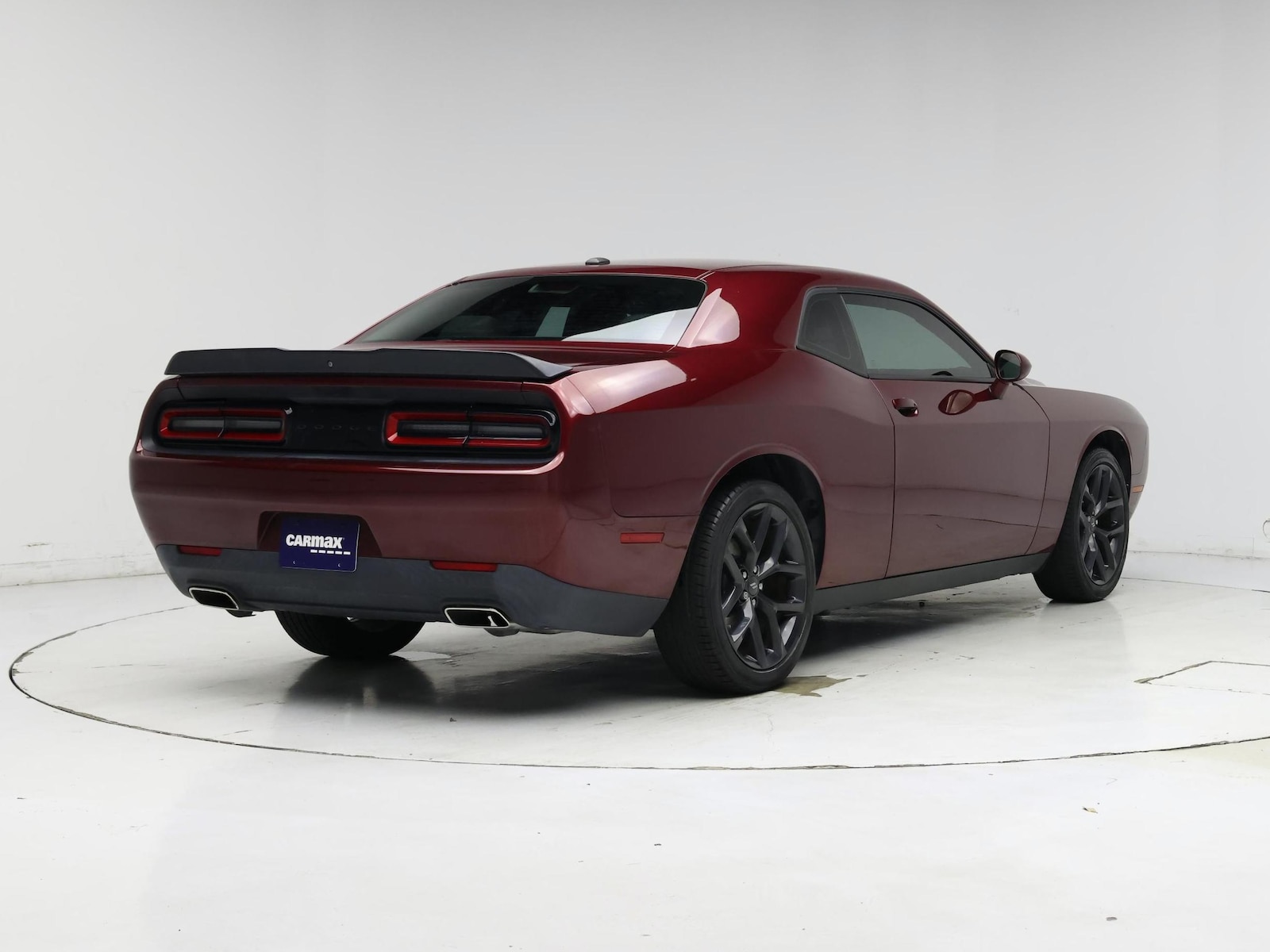 2022 Dodge Challenger SXT - Photo 9