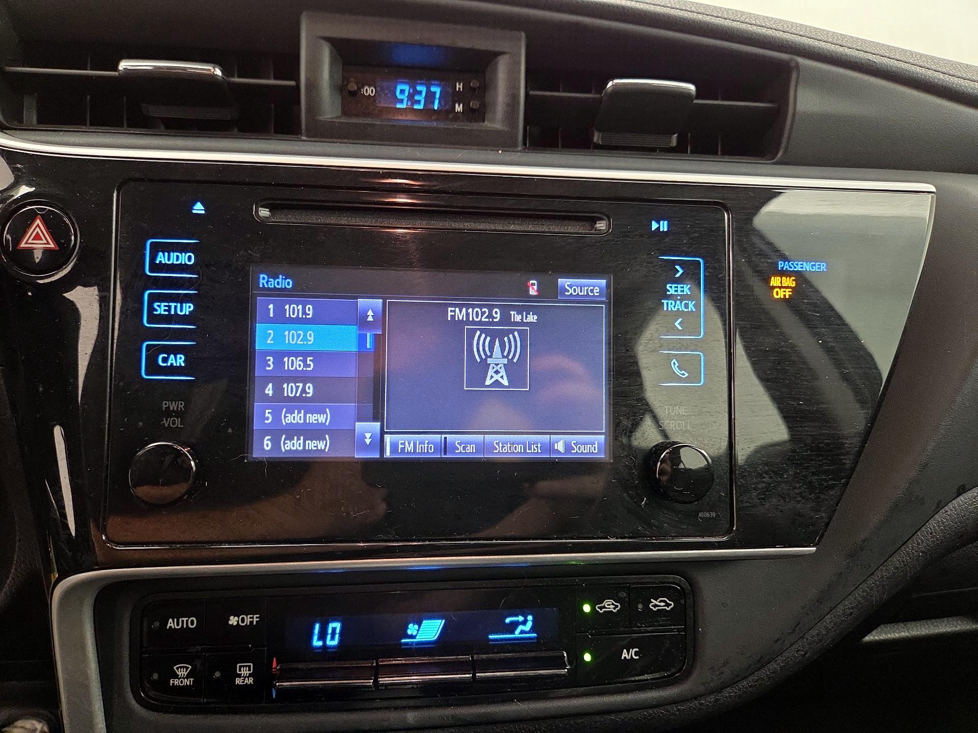 Thumbnail: 2019 Toyota Corolla - 15