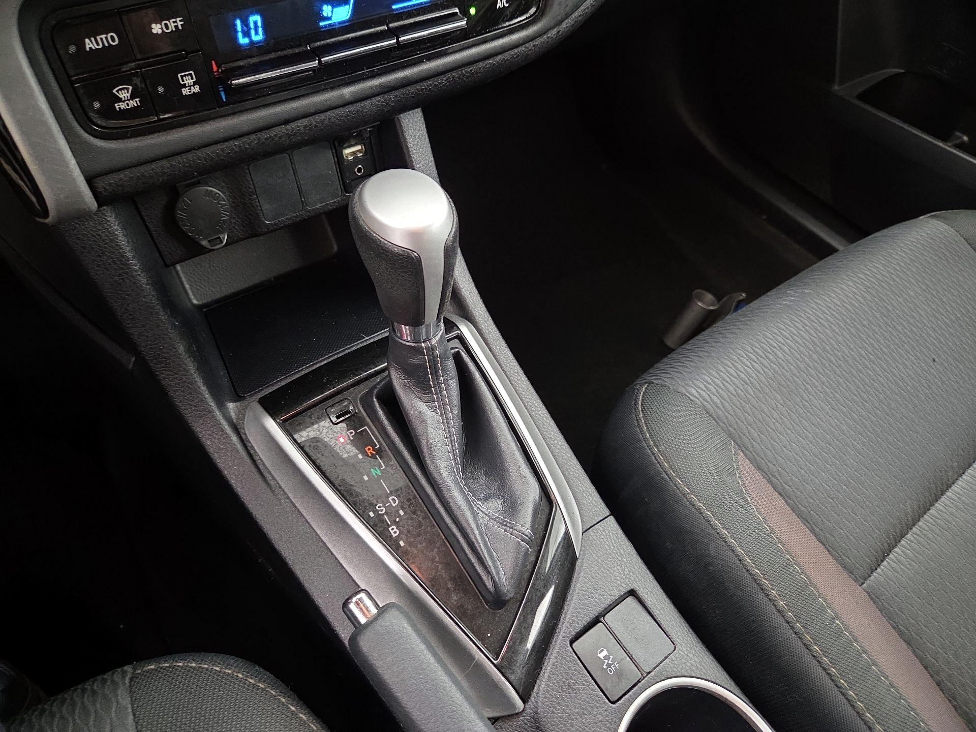 Thumbnail: 2019 Toyota Corolla - 17
