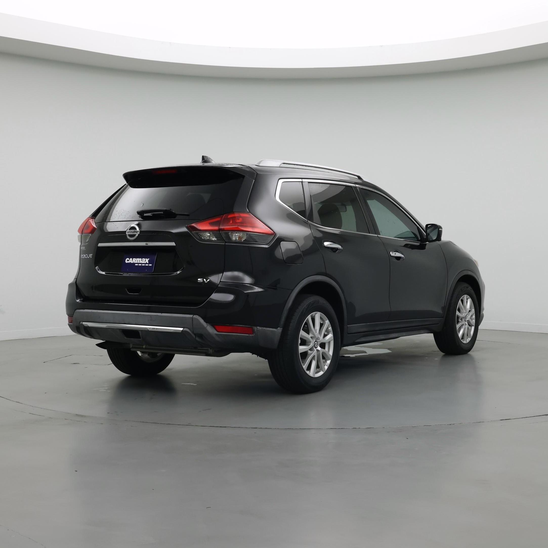 Thumbnail: 2017 Nissan Rogue - 8