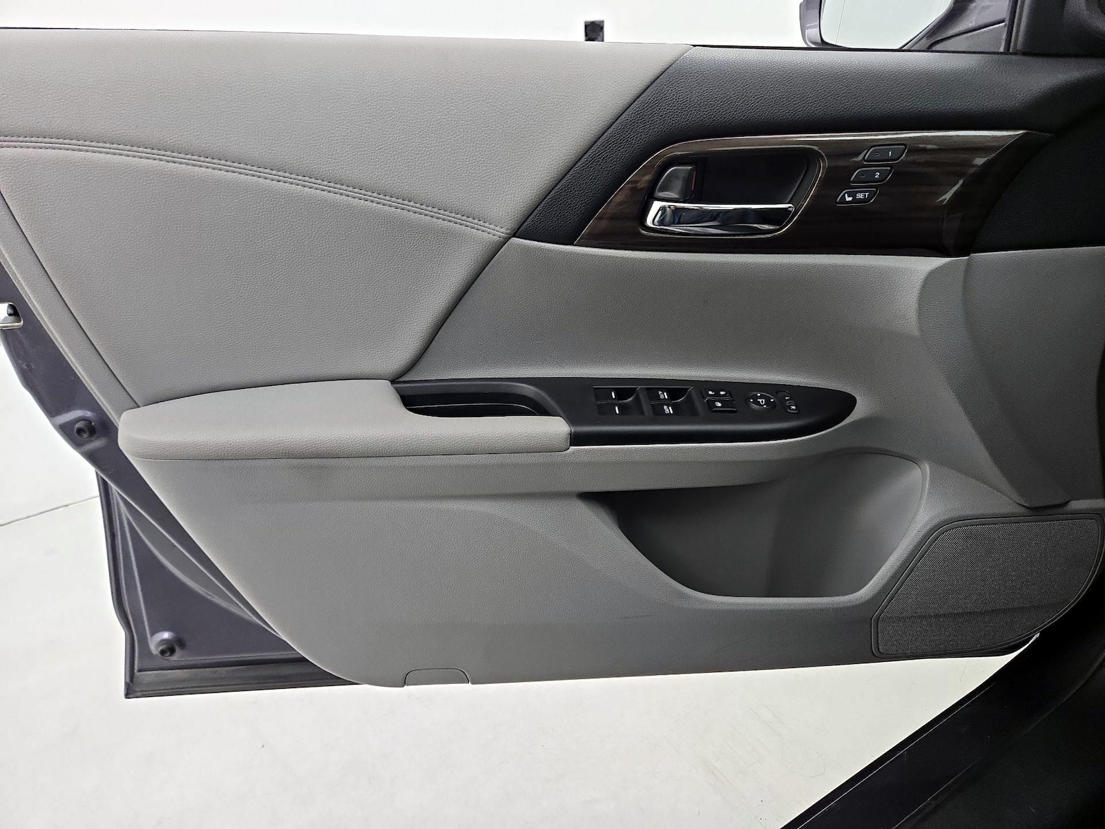 2016 Honda Accord EX-L - Photo 13
