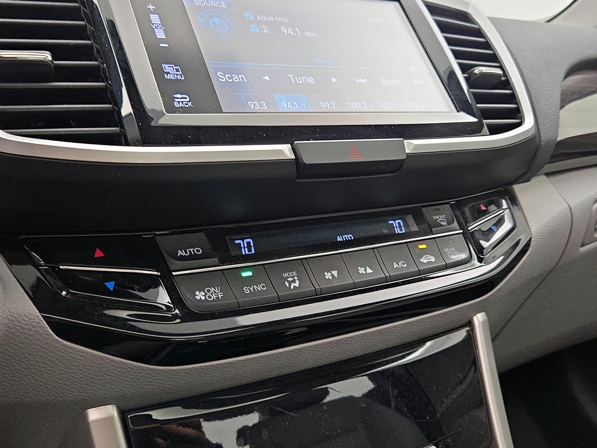Thumbnail: 2016 Honda Accord - 16