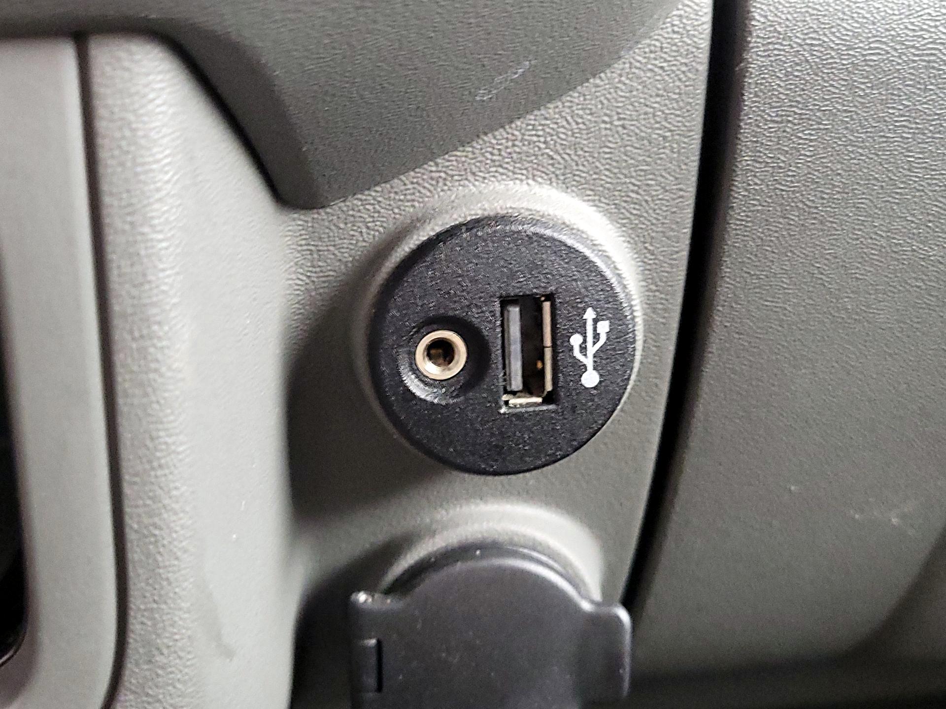 Thumbnail: 2019 Nissan Frontier - 18