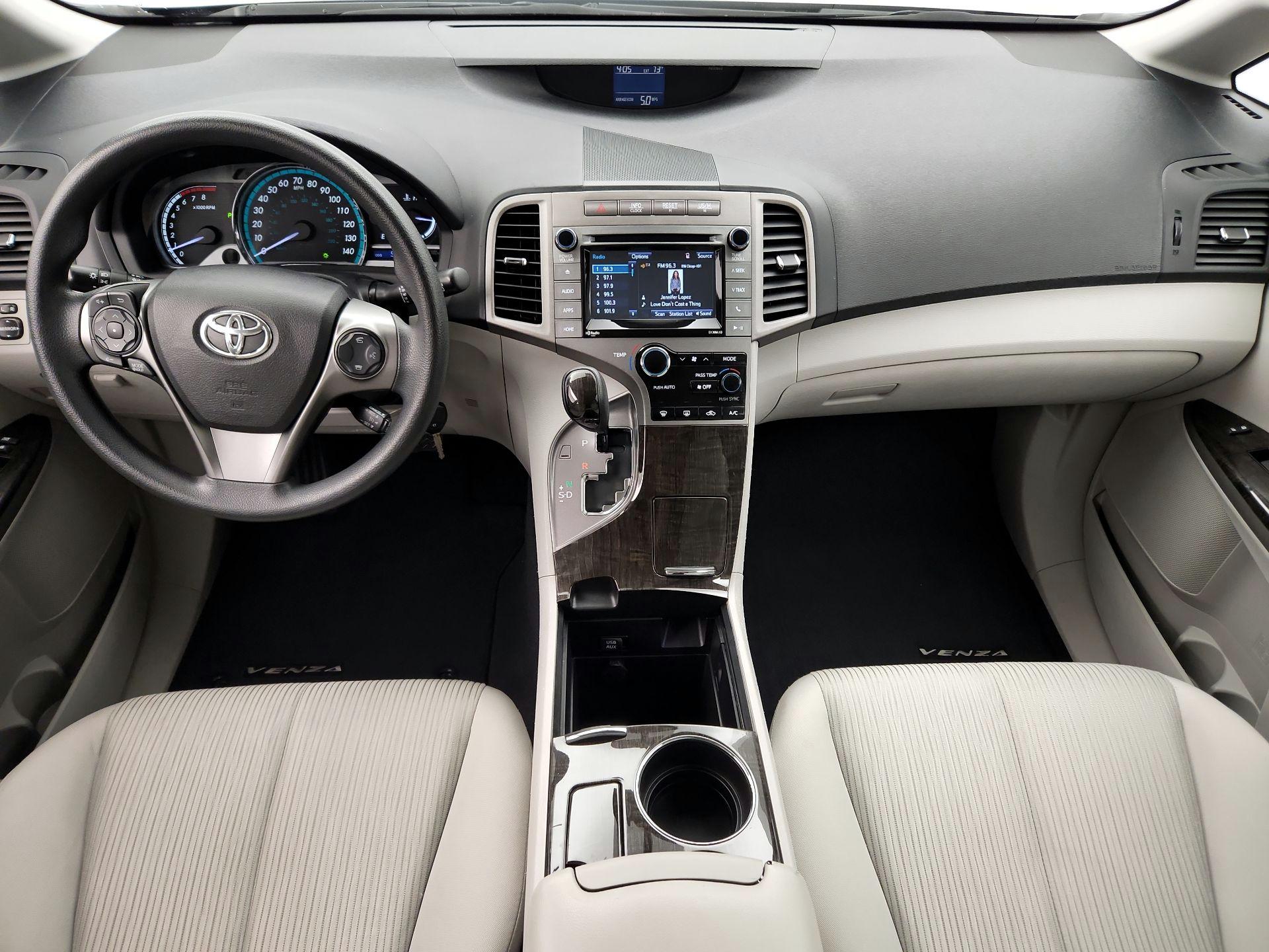 Thumbnail: 2015 Toyota Venza - 9