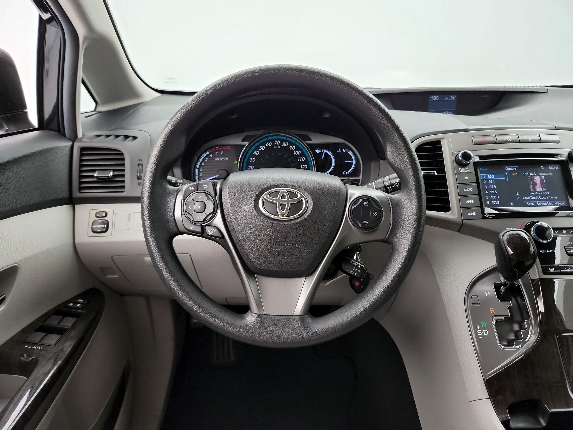 Thumbnail: 2015 Toyota Venza - 10