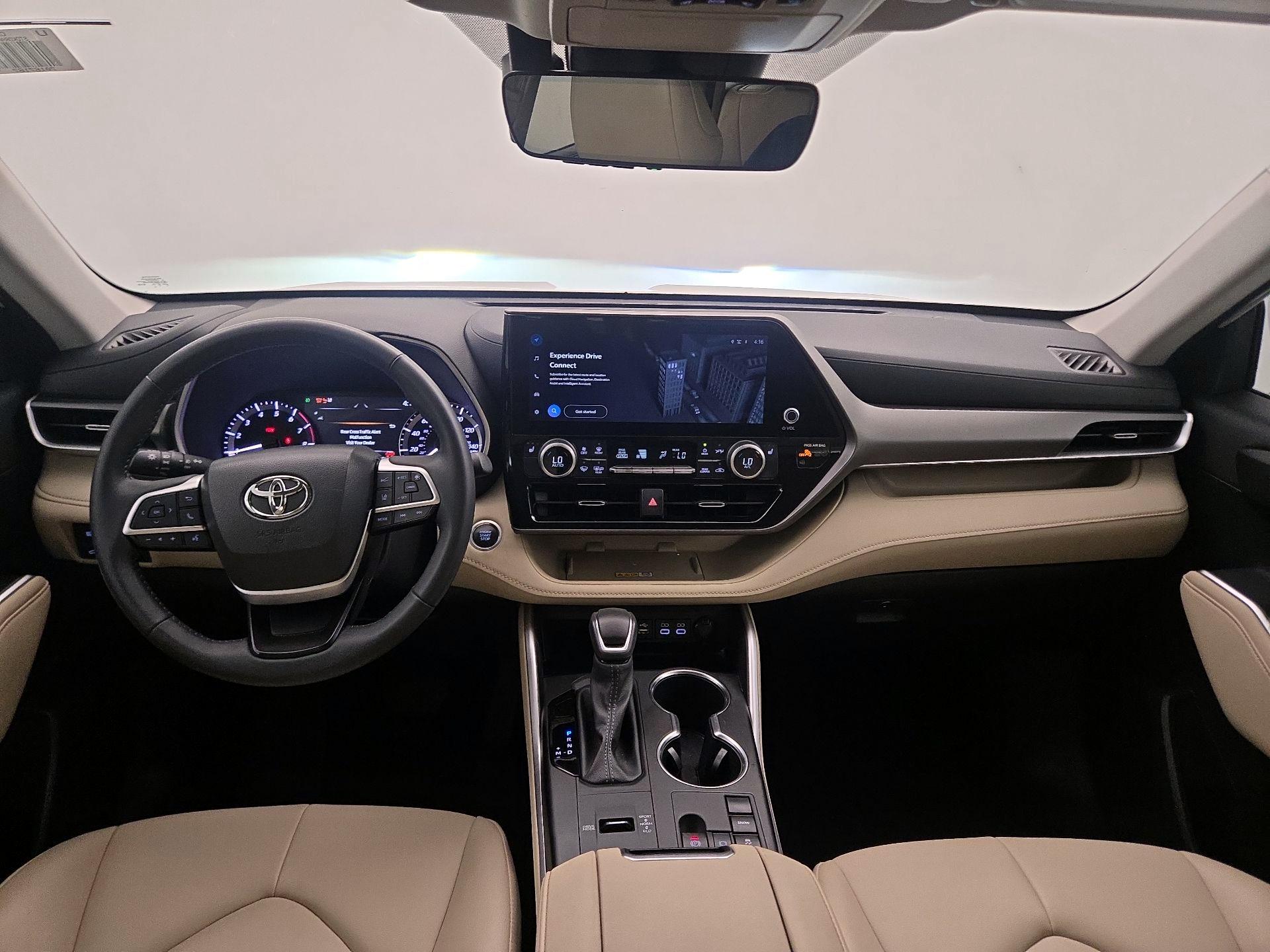 Thumbnail: 2024 Toyota Highlander - 9