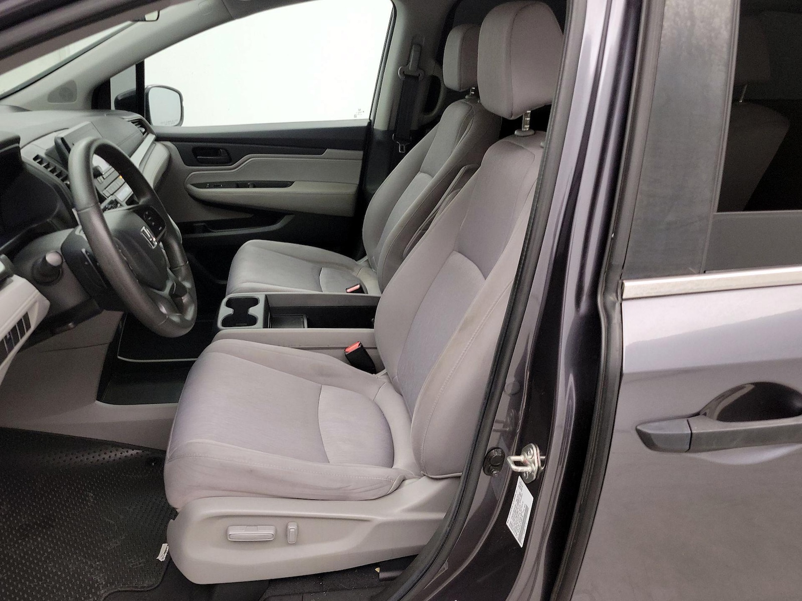 Power Seat(s) & Side Airbags