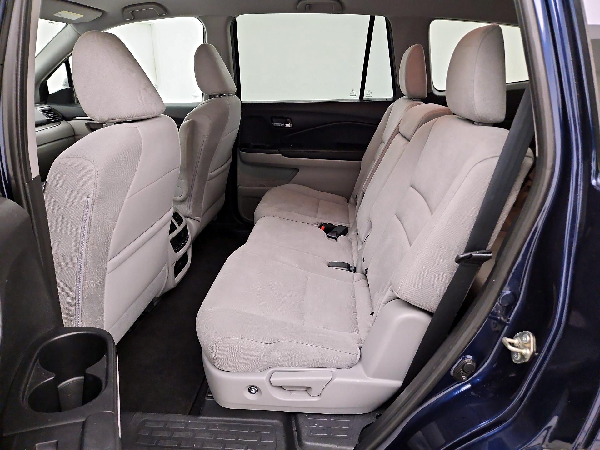 Thumbnail: 2019 Honda Pilot - 19
