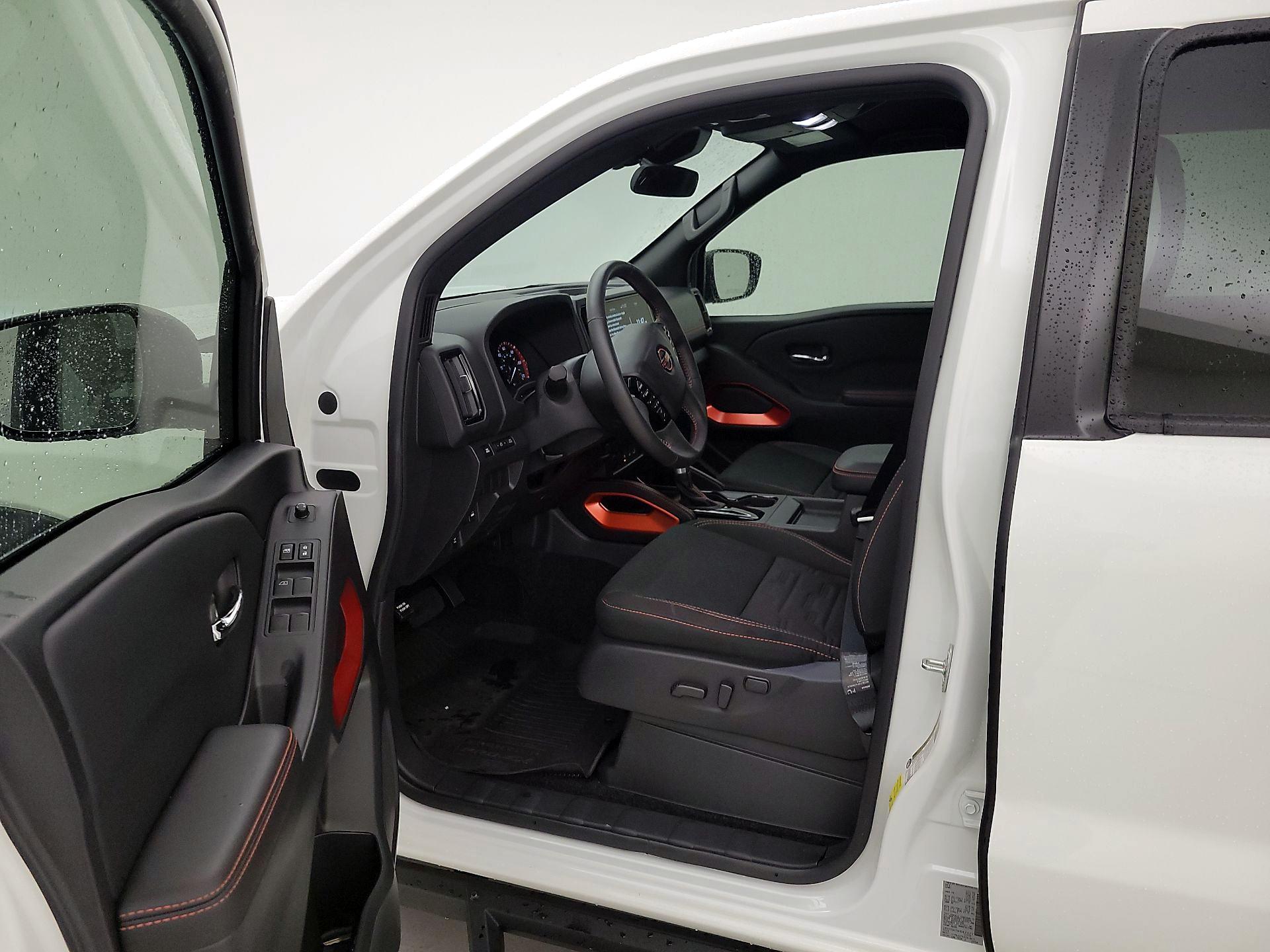 Thumbnail: 2025 Nissan Frontier - 11