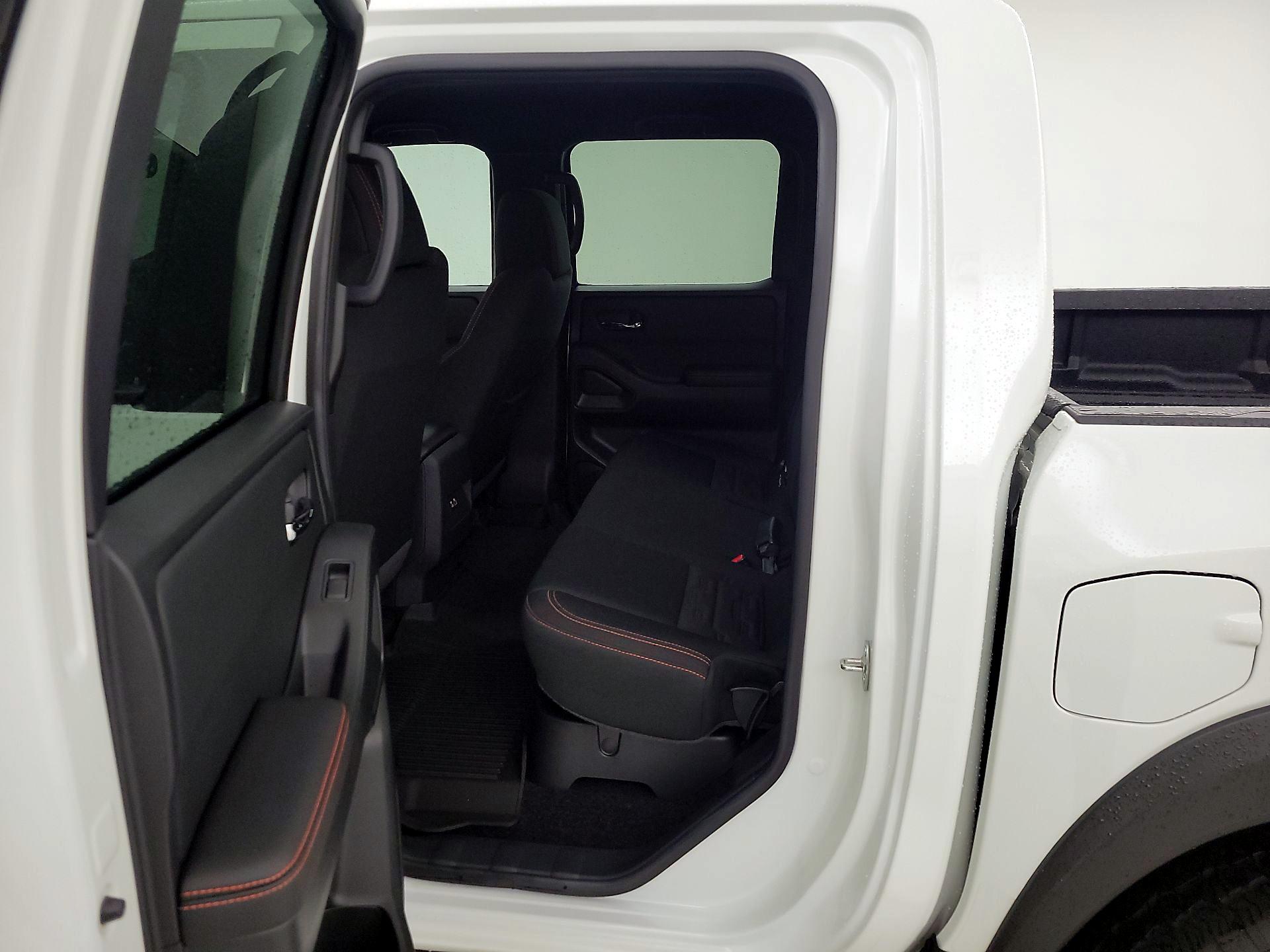 Thumbnail: 2025 Nissan Frontier - 20