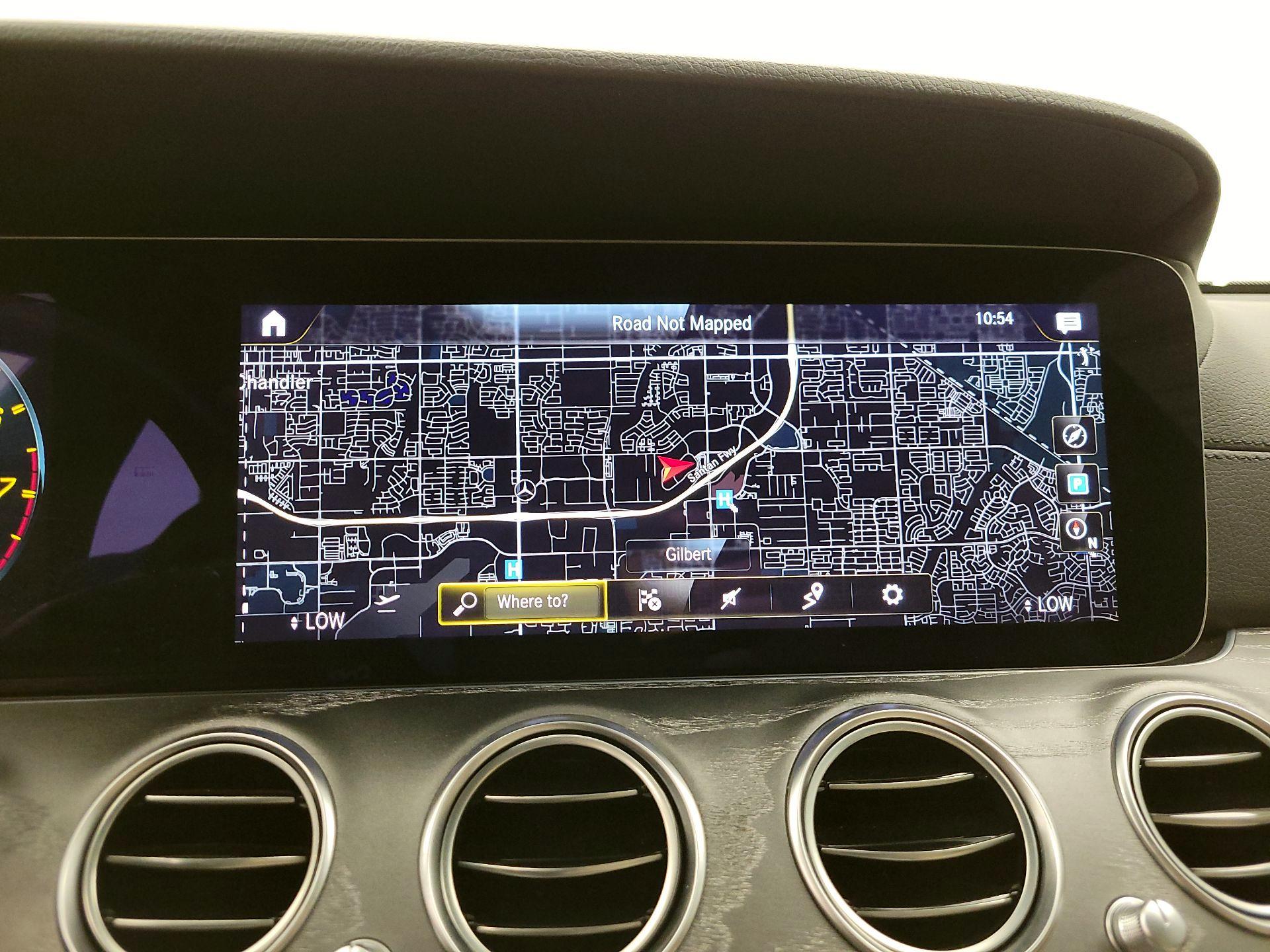Thumbnail: 2022 Mercedes-Benz E-Class - 14