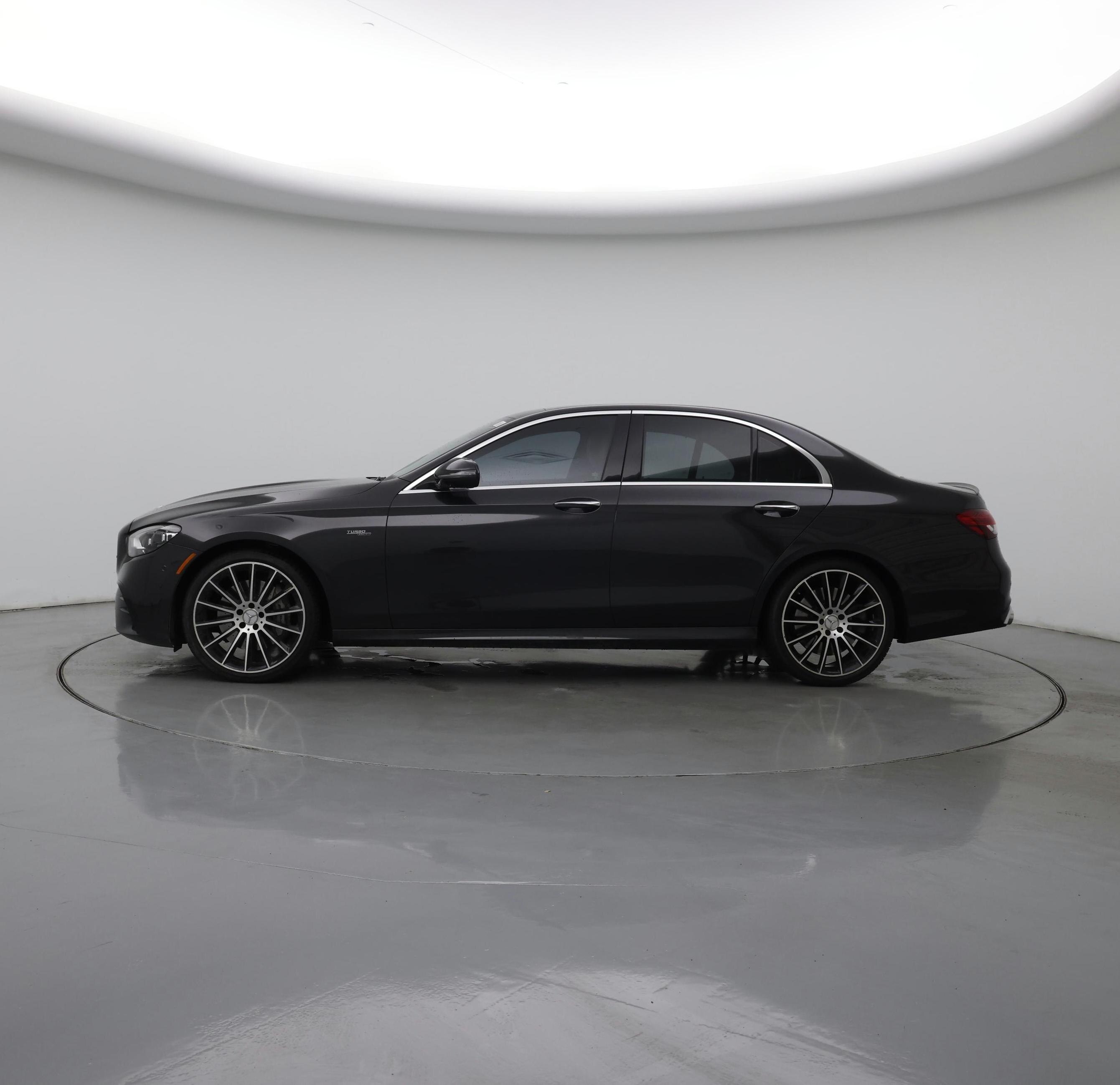 Thumbnail: 2022 Mercedes-Benz E-Class - 3