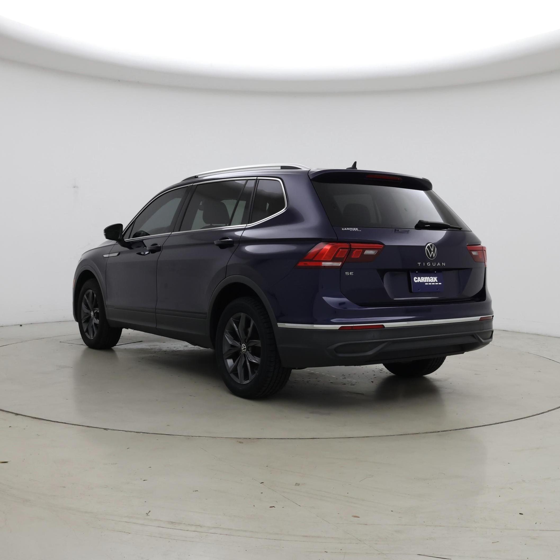 Thumbnail: 2023 Volkswagen Tiguan - 2