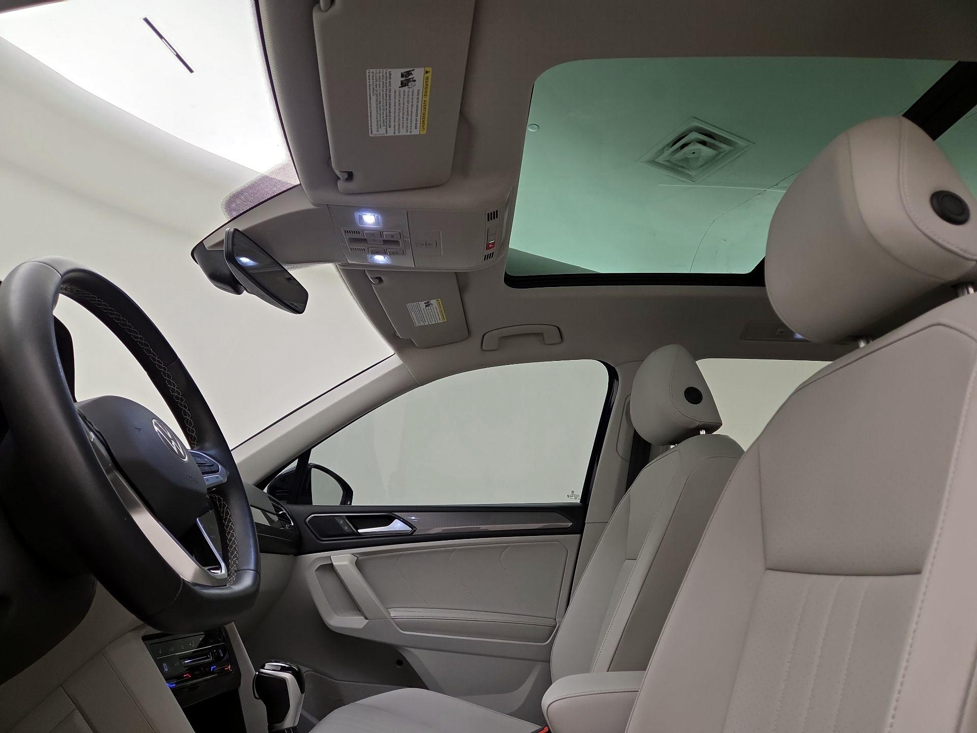 Thumbnail: 2023 Volkswagen Tiguan - 19