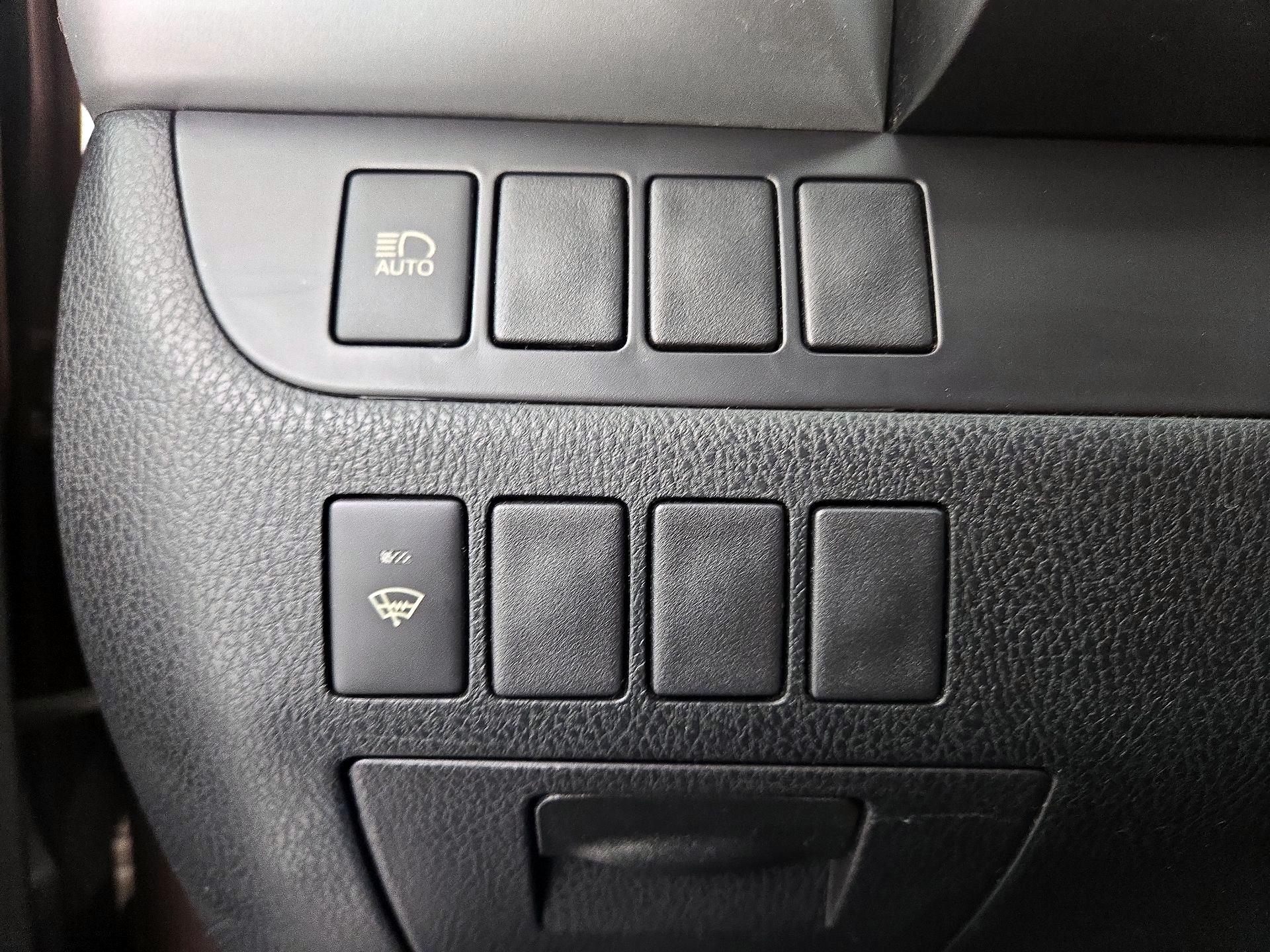 Thumbnail: 2019 Toyota Highlander - 13