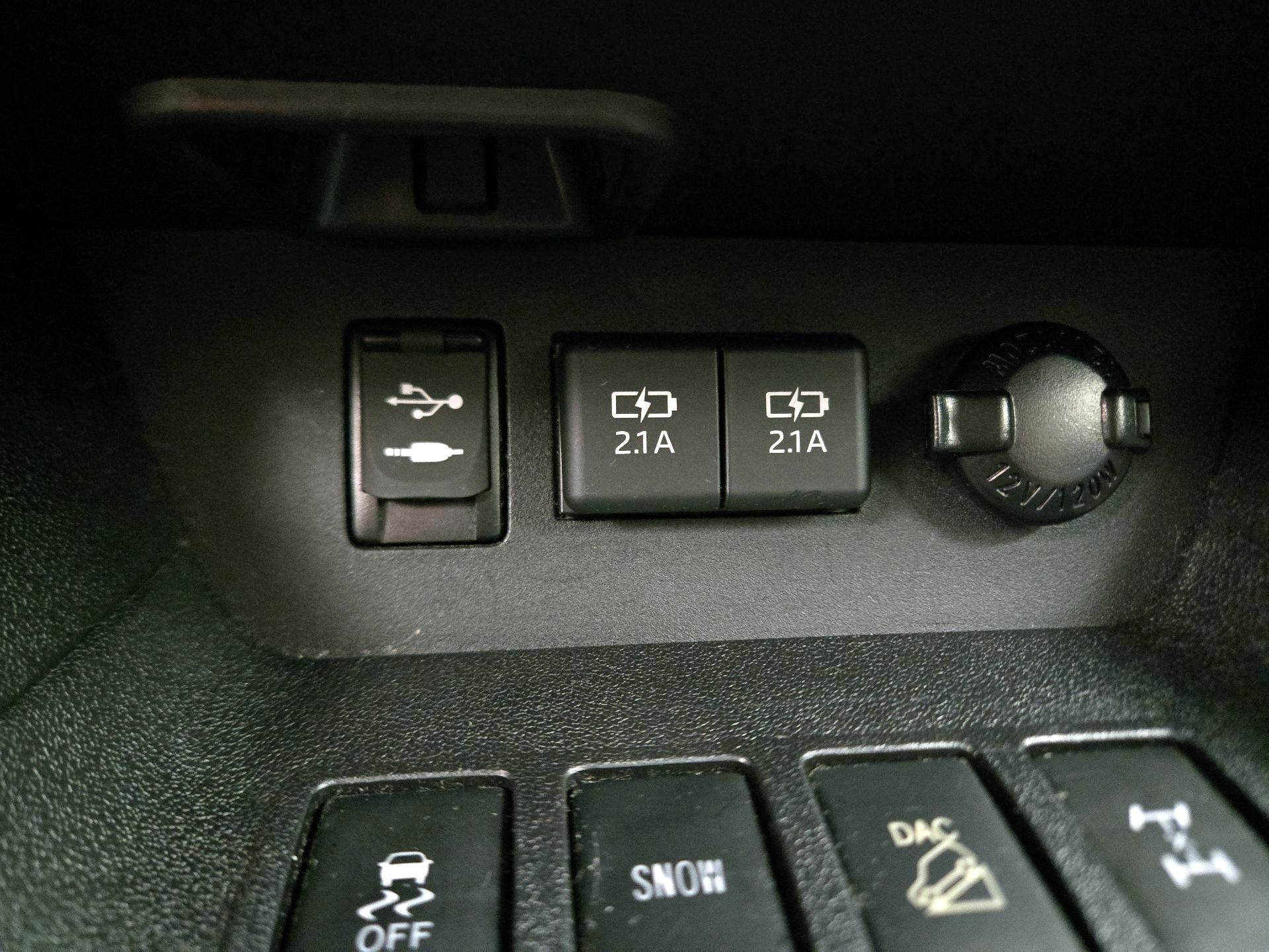 Thumbnail: 2019 Toyota Highlander - 18