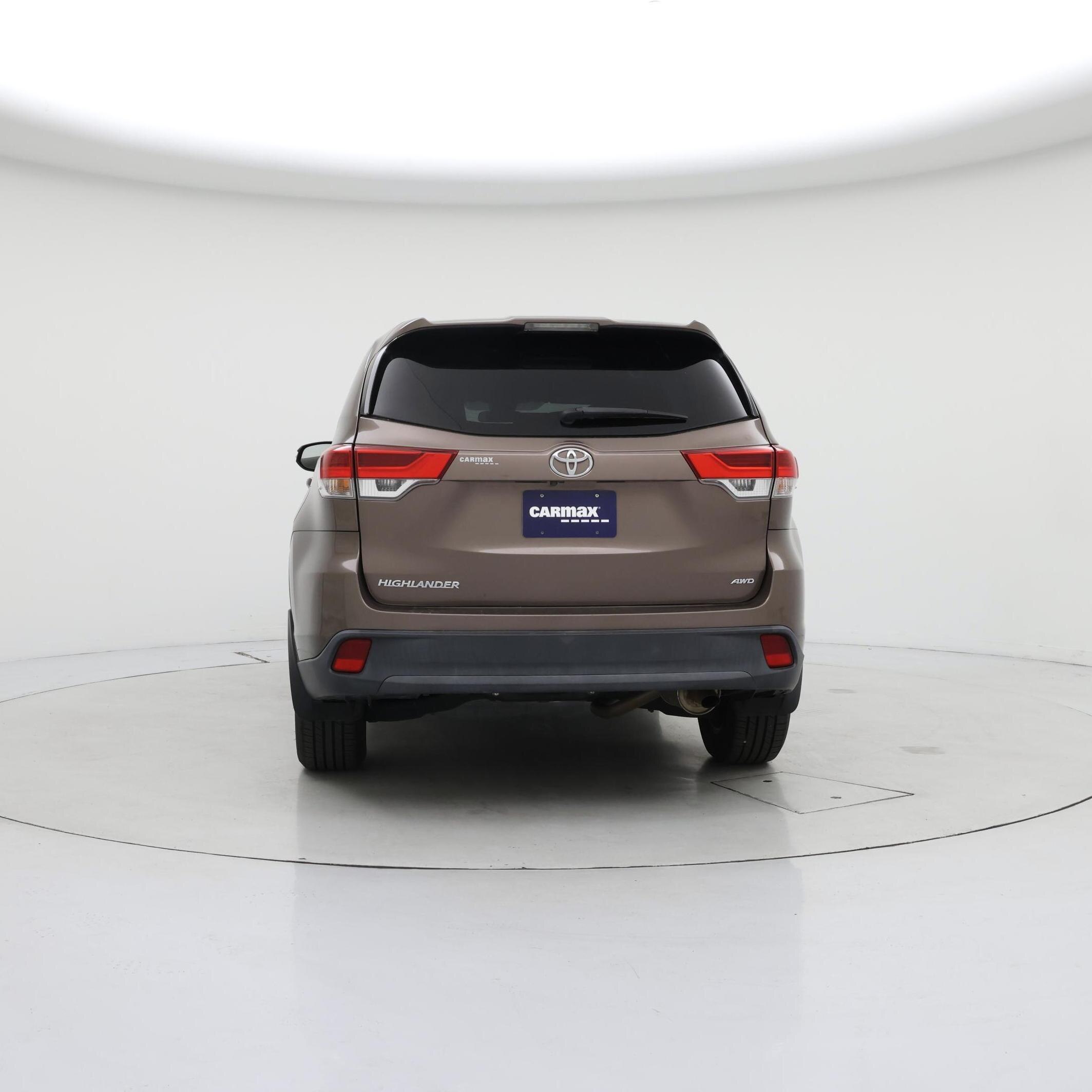 Thumbnail: 2019 Toyota Highlander - 6